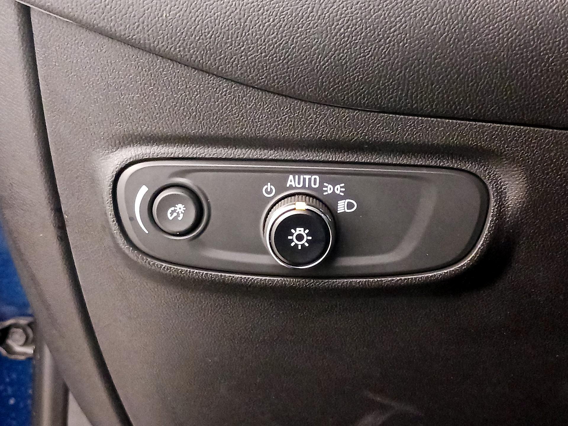 Thumbnail: 2023 Chevrolet Equinox - 13