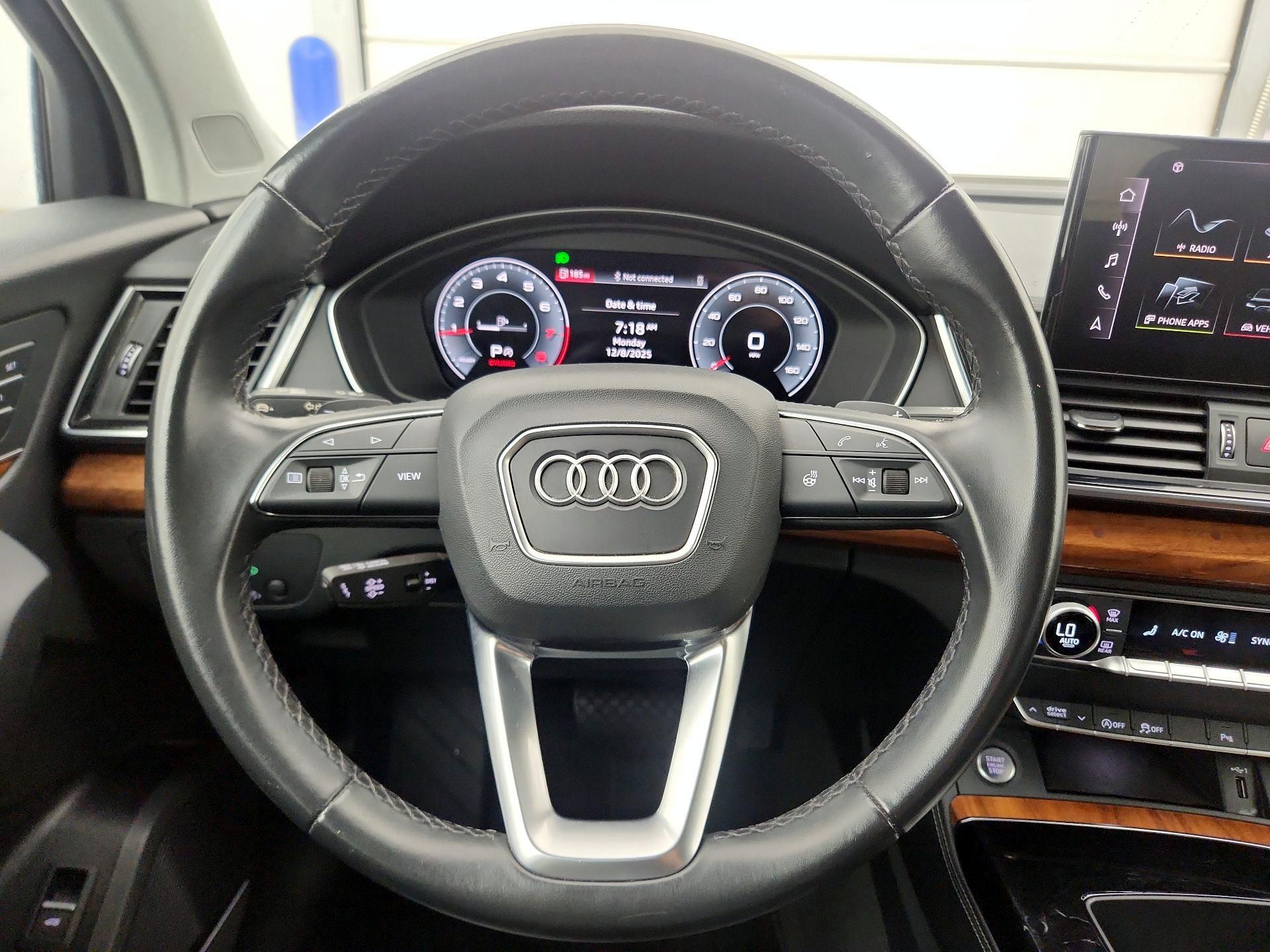 Thumbnail: 2023 Audi Q5 - 10