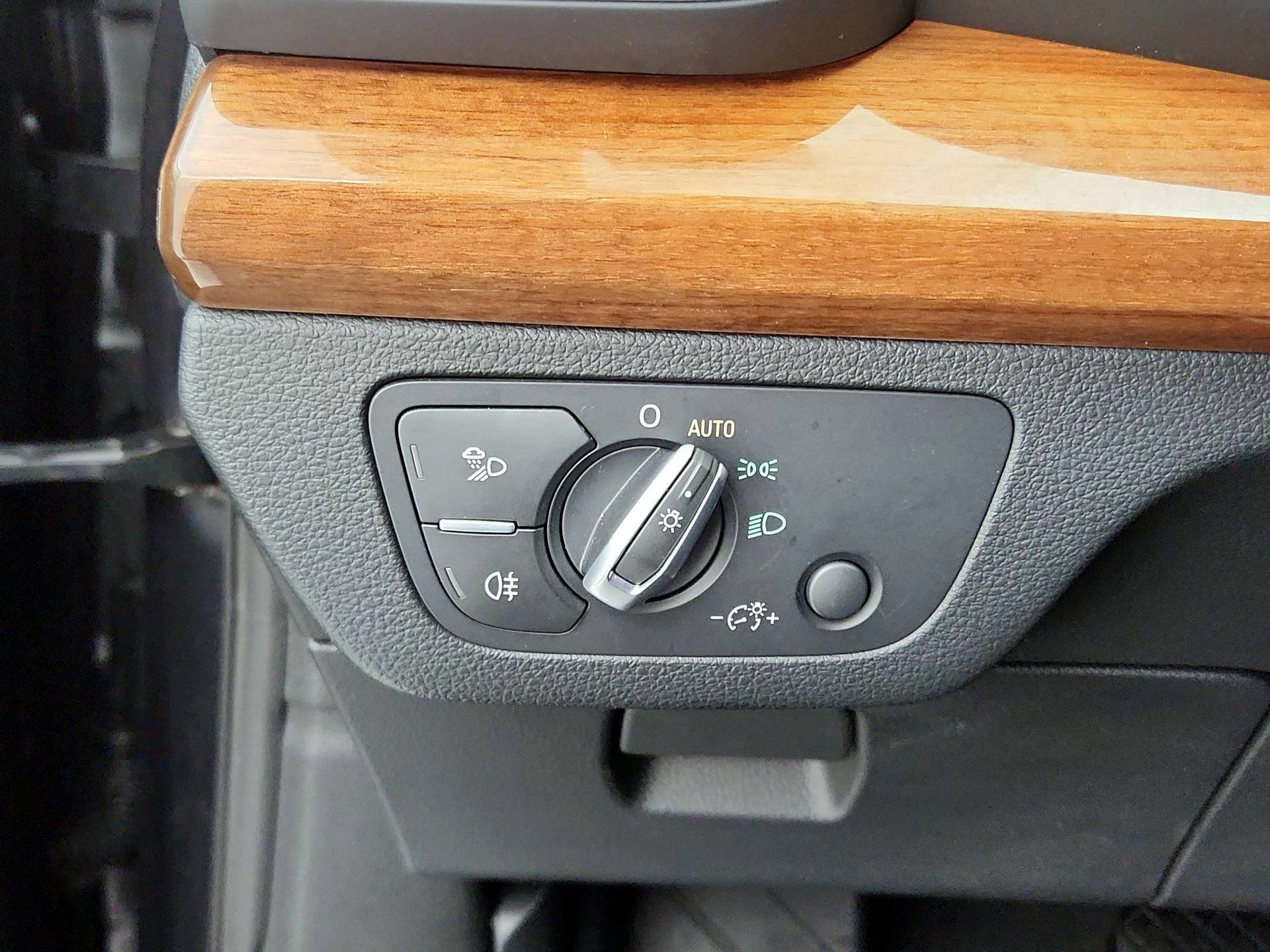 Thumbnail: 2023 Audi Q5 - 13