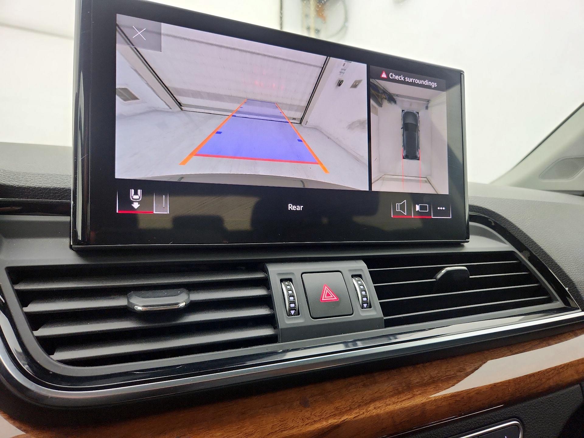 Thumbnail: 2023 Audi Q5 - 14