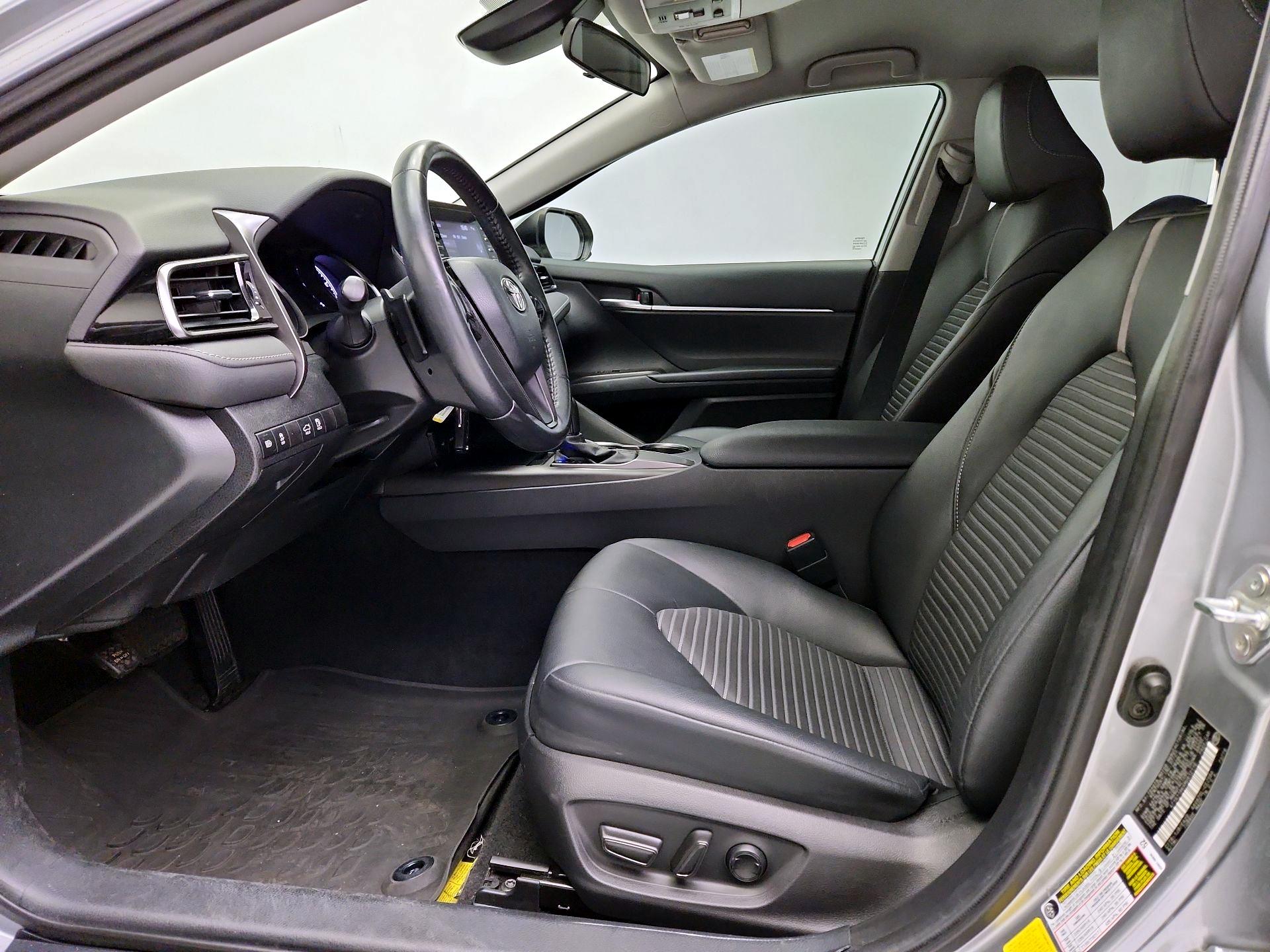 Thumbnail: 2021 Toyota Camry - 11