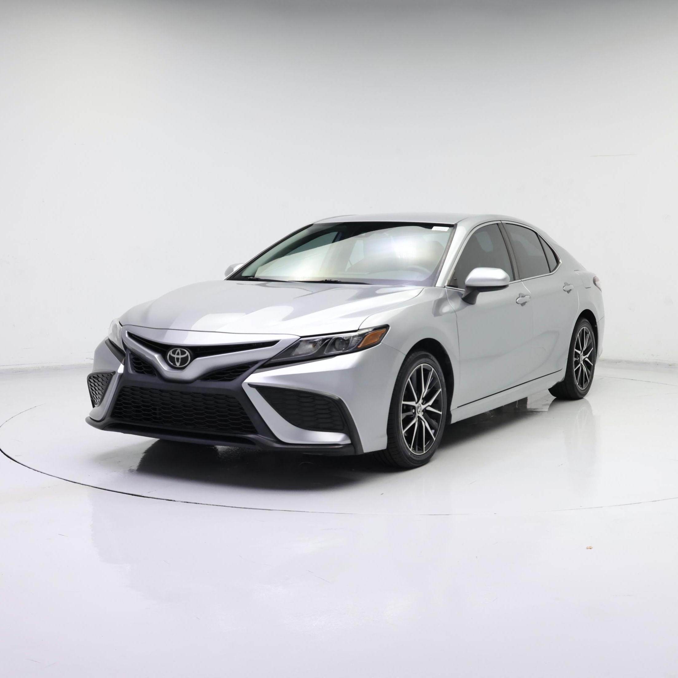 Thumbnail: 2021 Toyota Camry - 4