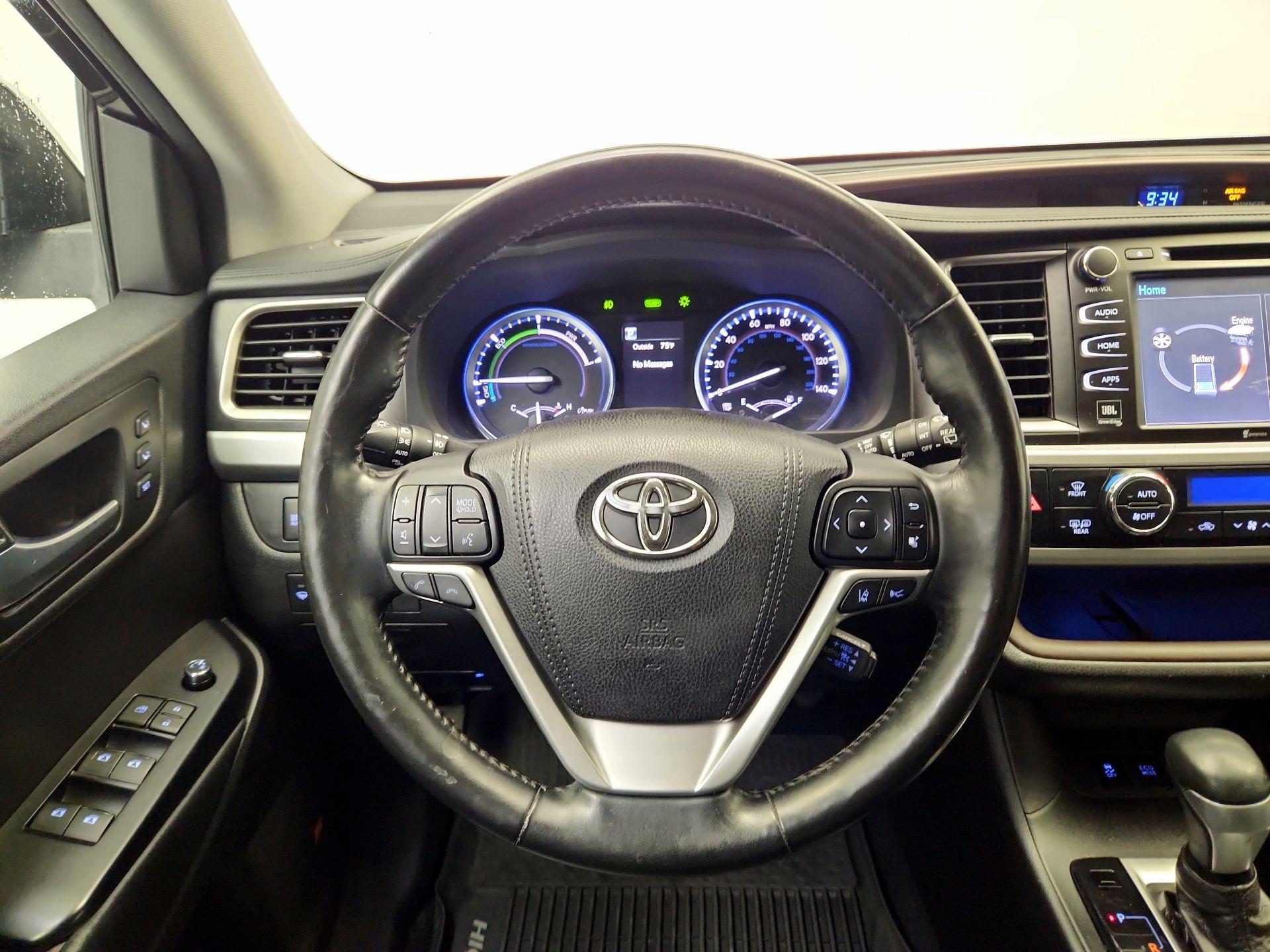 Thumbnail: 2018 Toyota Highlander - 10