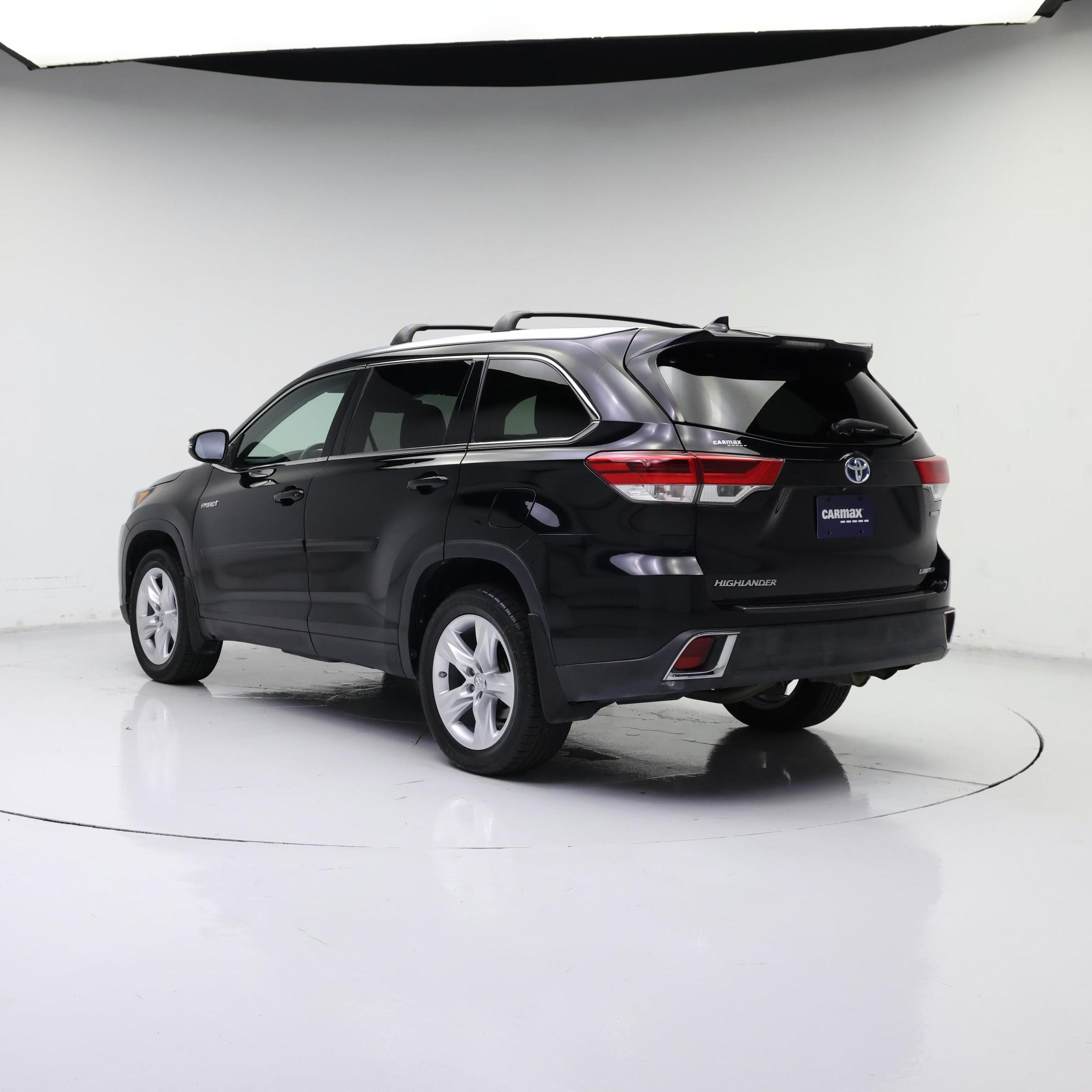 Thumbnail: 2018 Toyota Highlander - 2