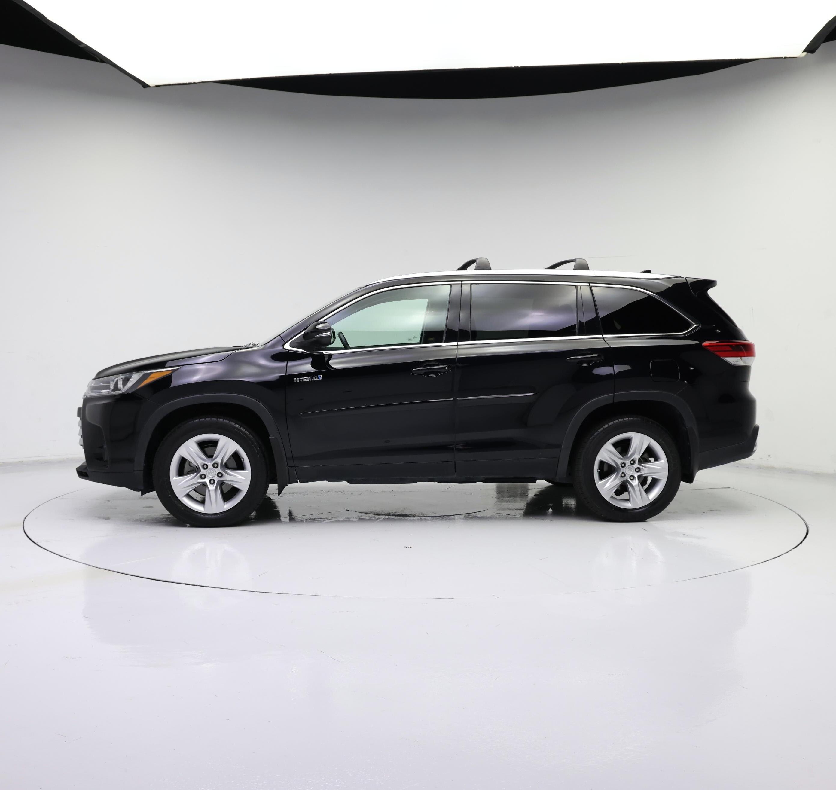 Thumbnail: 2018 Toyota Highlander - 3