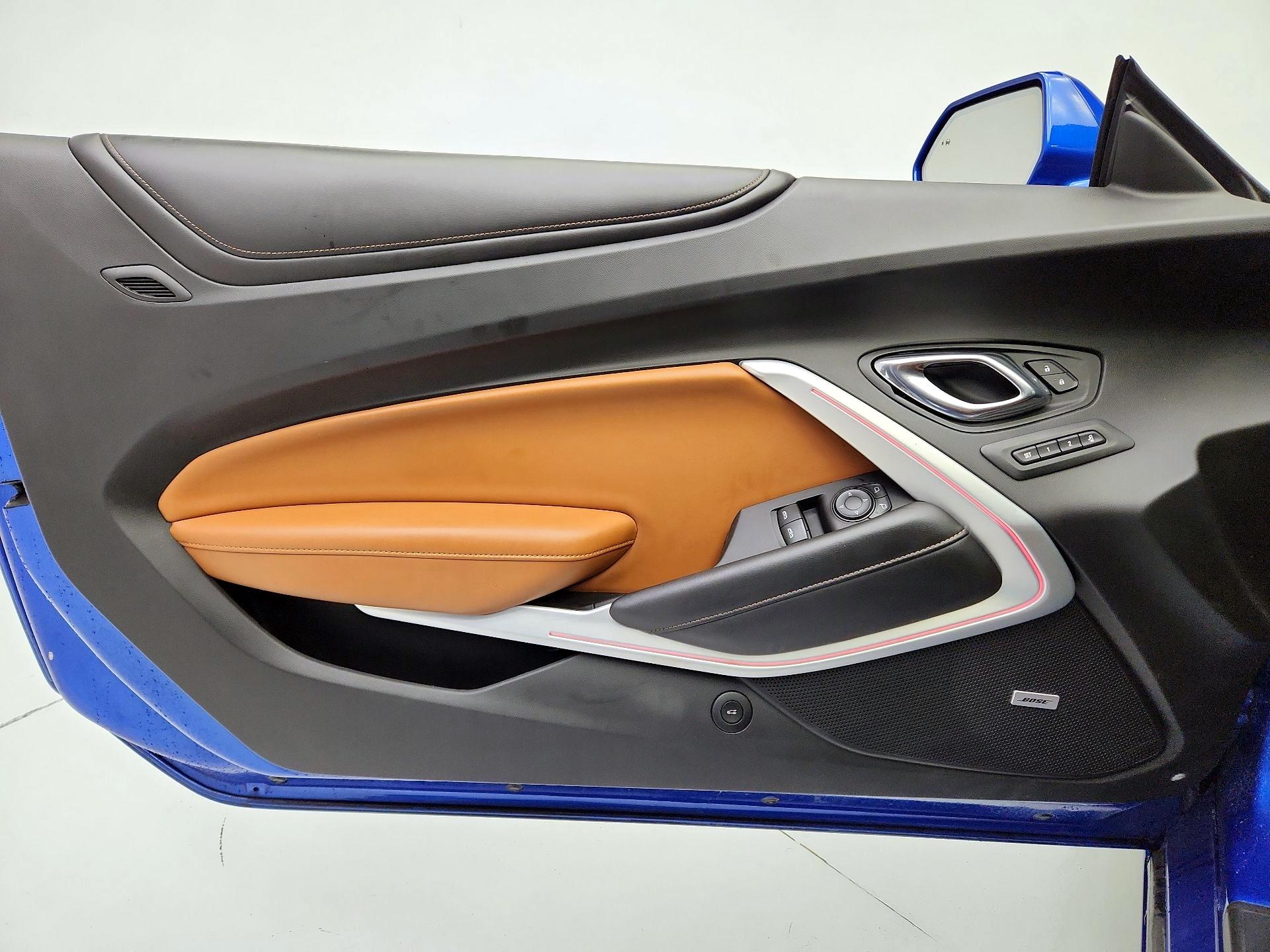 Thumbnail: 2017 Chevrolet Camaro - 12