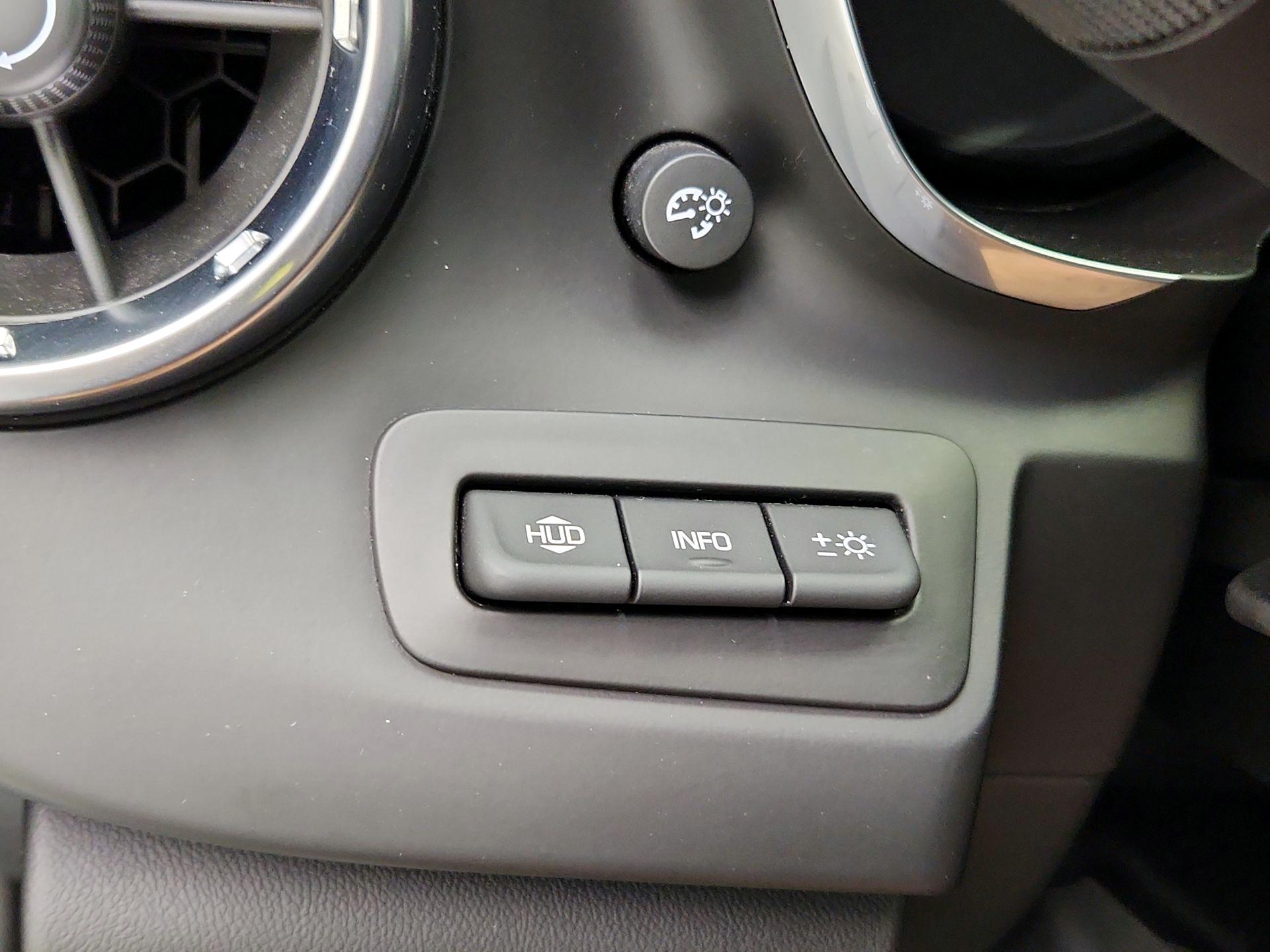 Thumbnail: 2017 Chevrolet Camaro - 13