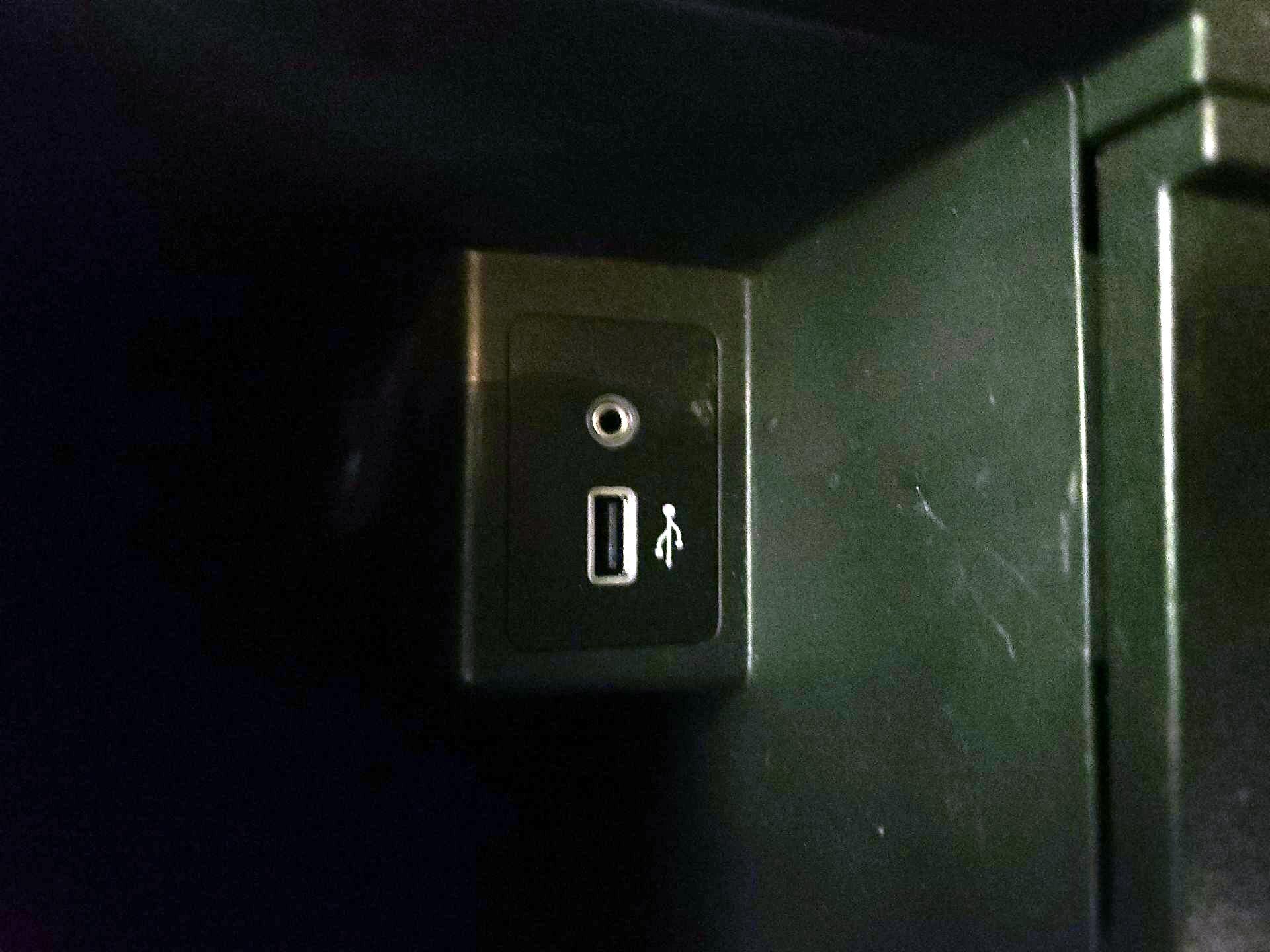 Thumbnail: 2019 Nissan Sentra - 18