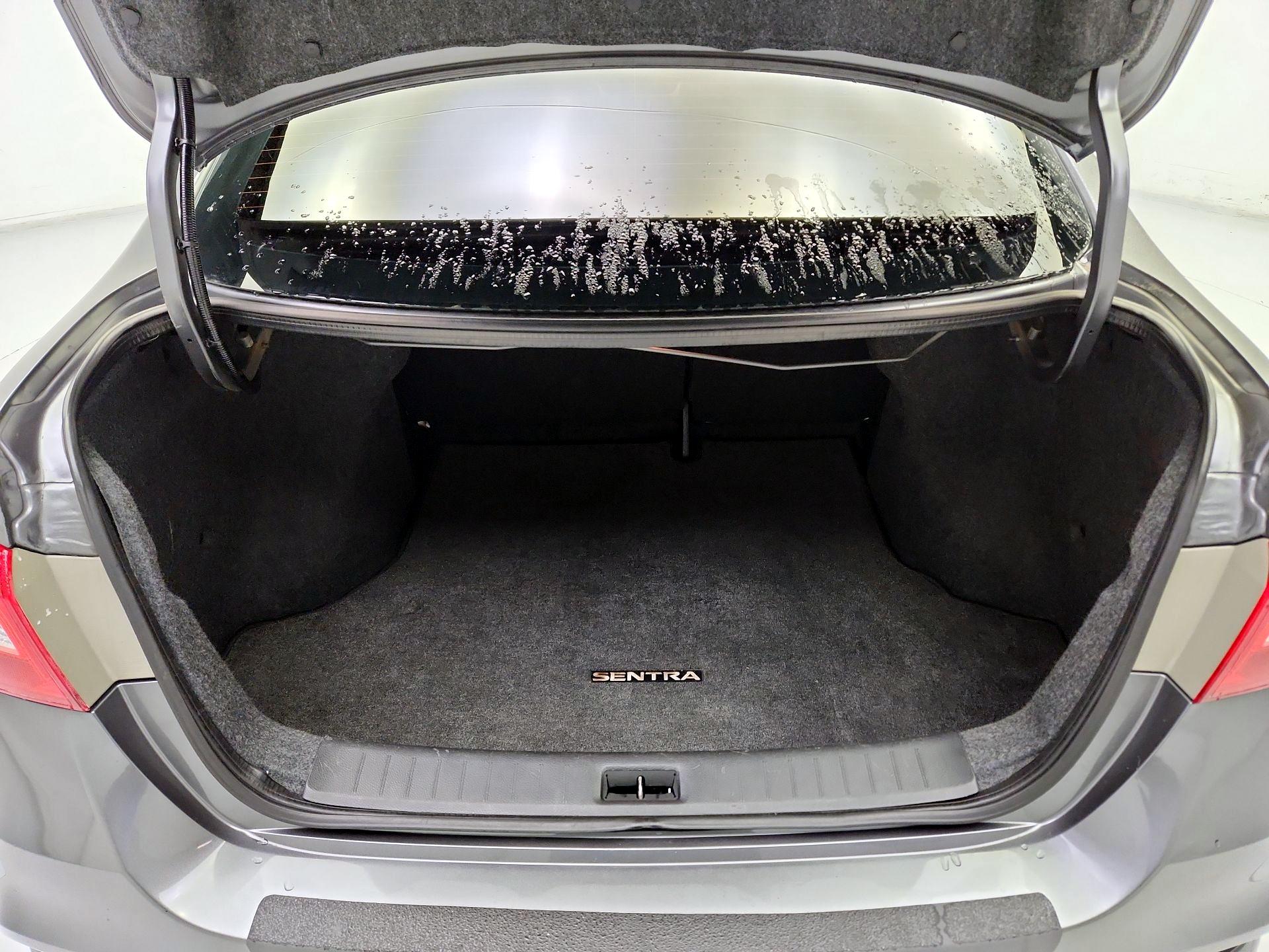 Thumbnail: 2019 Nissan Sentra - 20