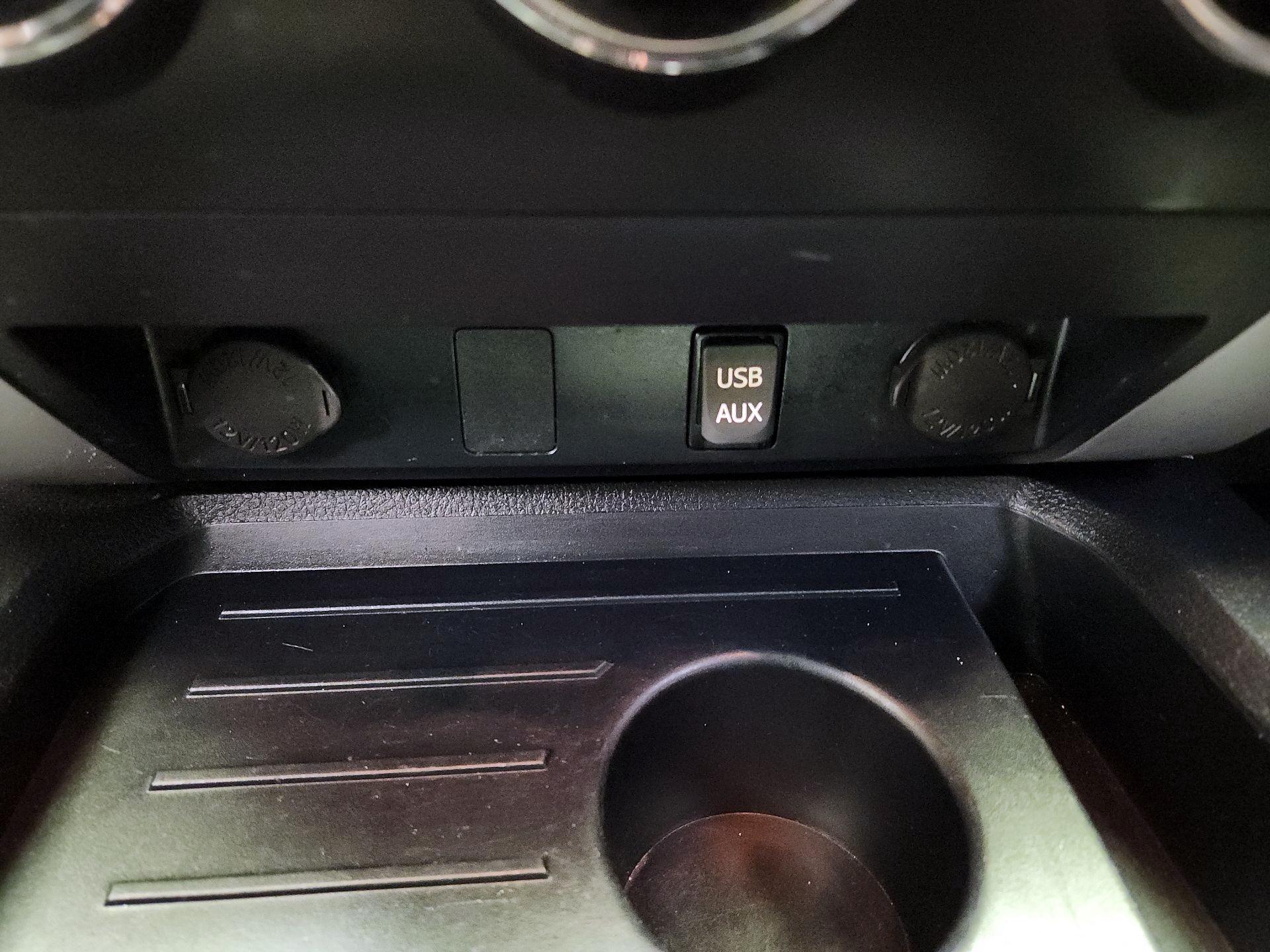 Thumbnail: 2019 Toyota Tundra - 19