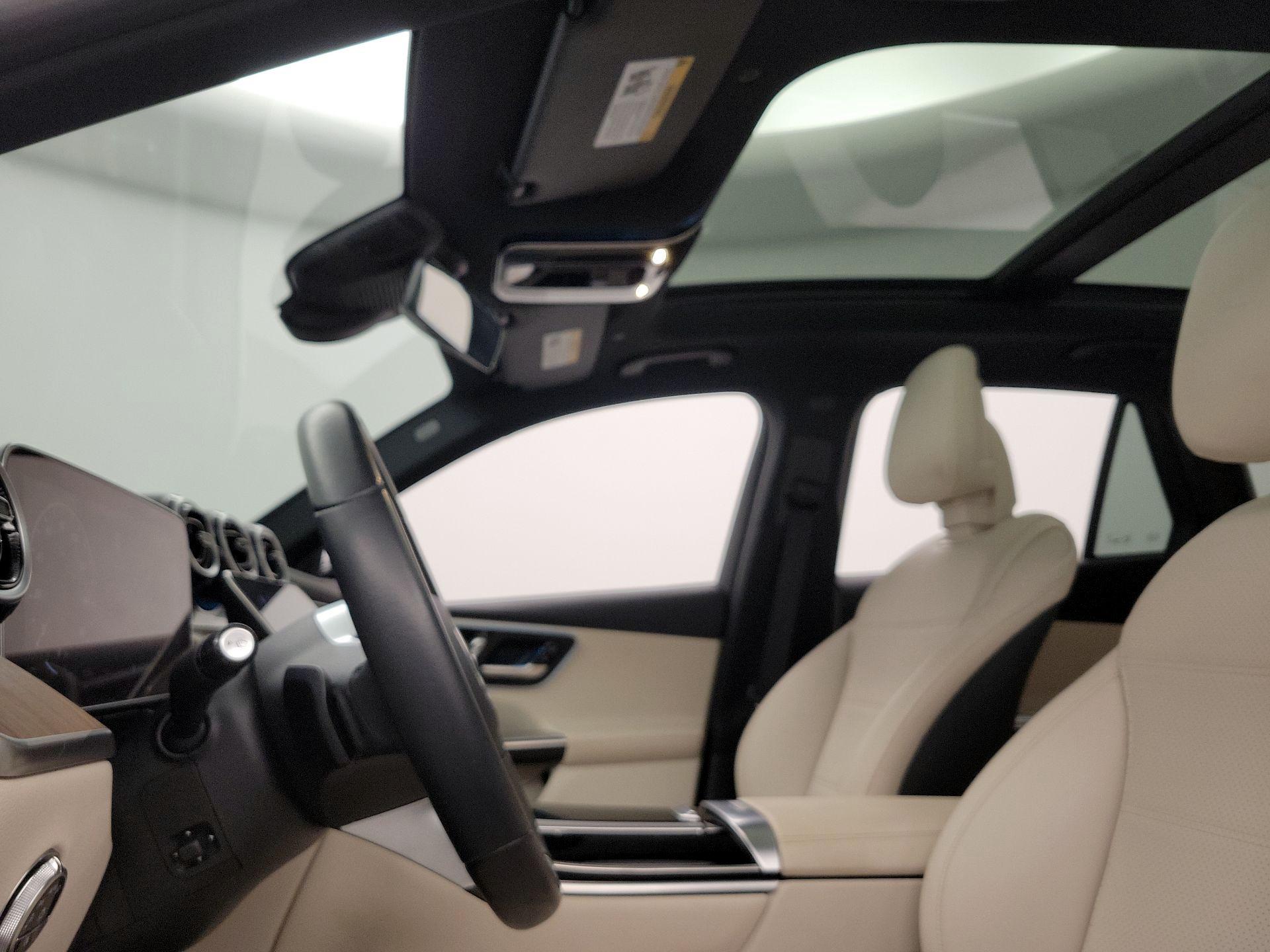 Thumbnail: 2024 Mercedes-Benz GLC - 19