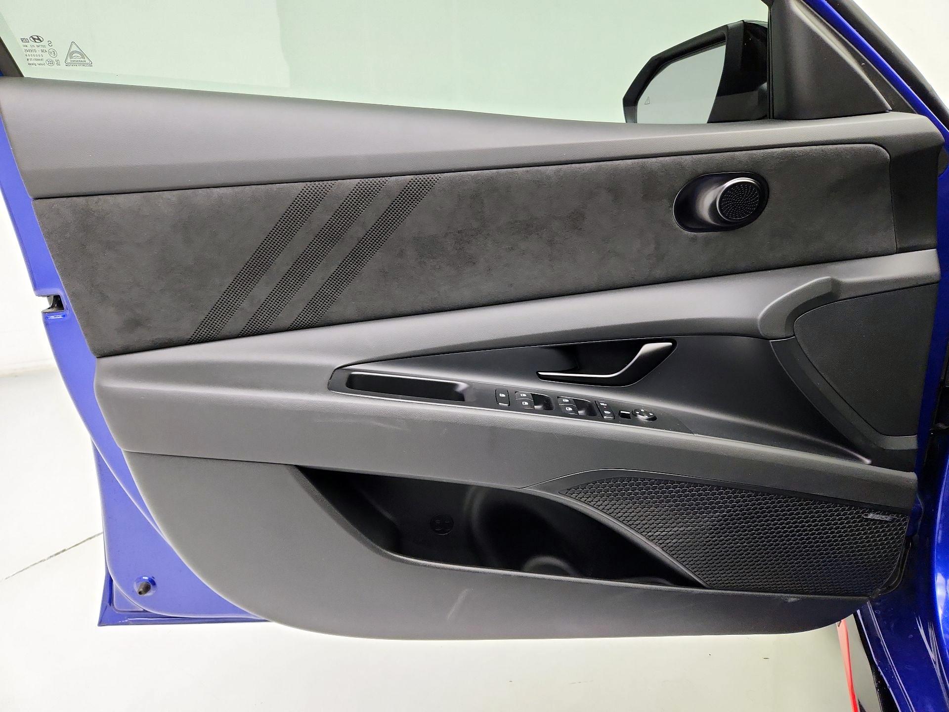 Thumbnail: 2025 Hyundai Elantra - 12