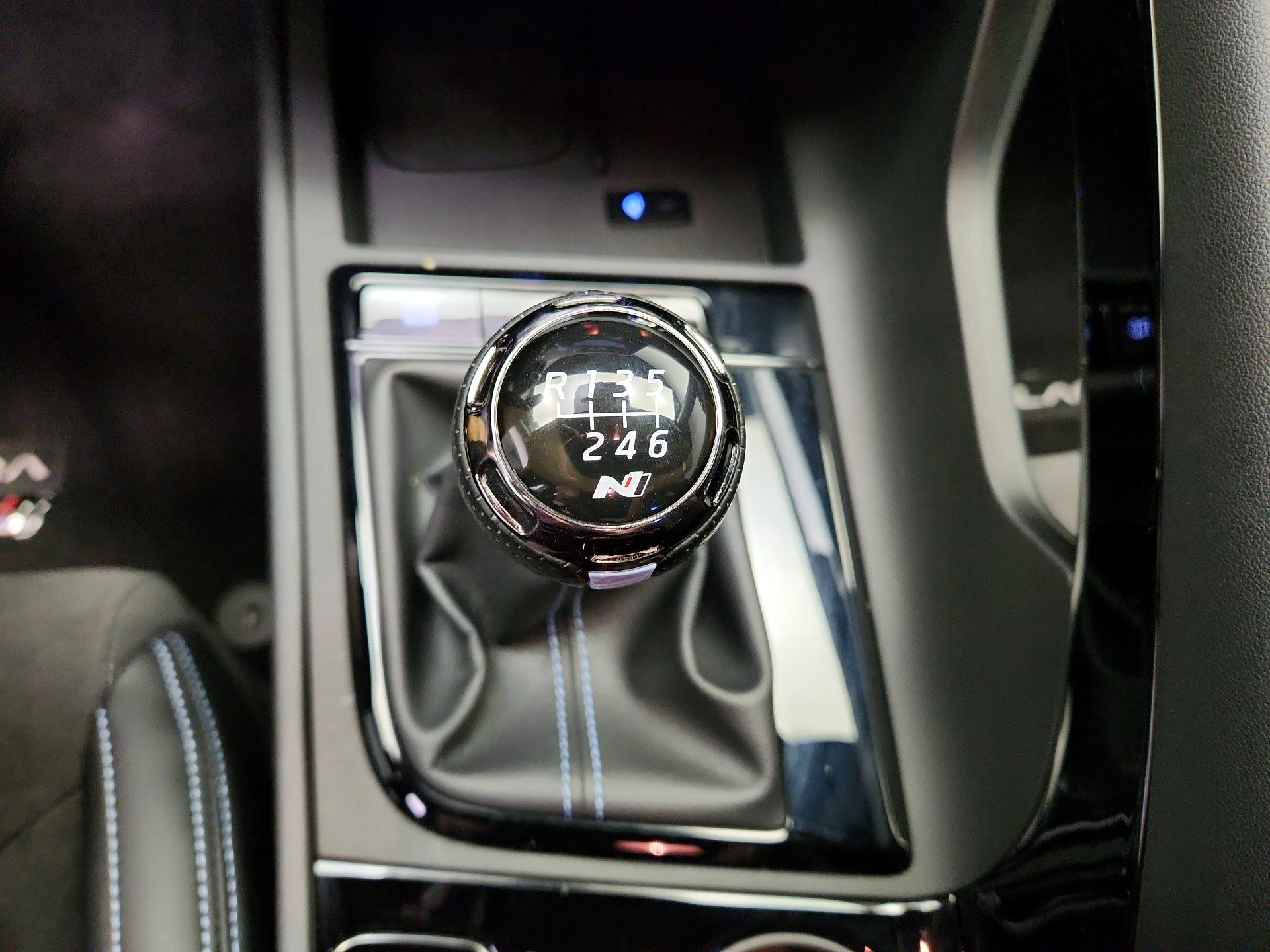 Thumbnail: 2025 Hyundai Elantra - 18