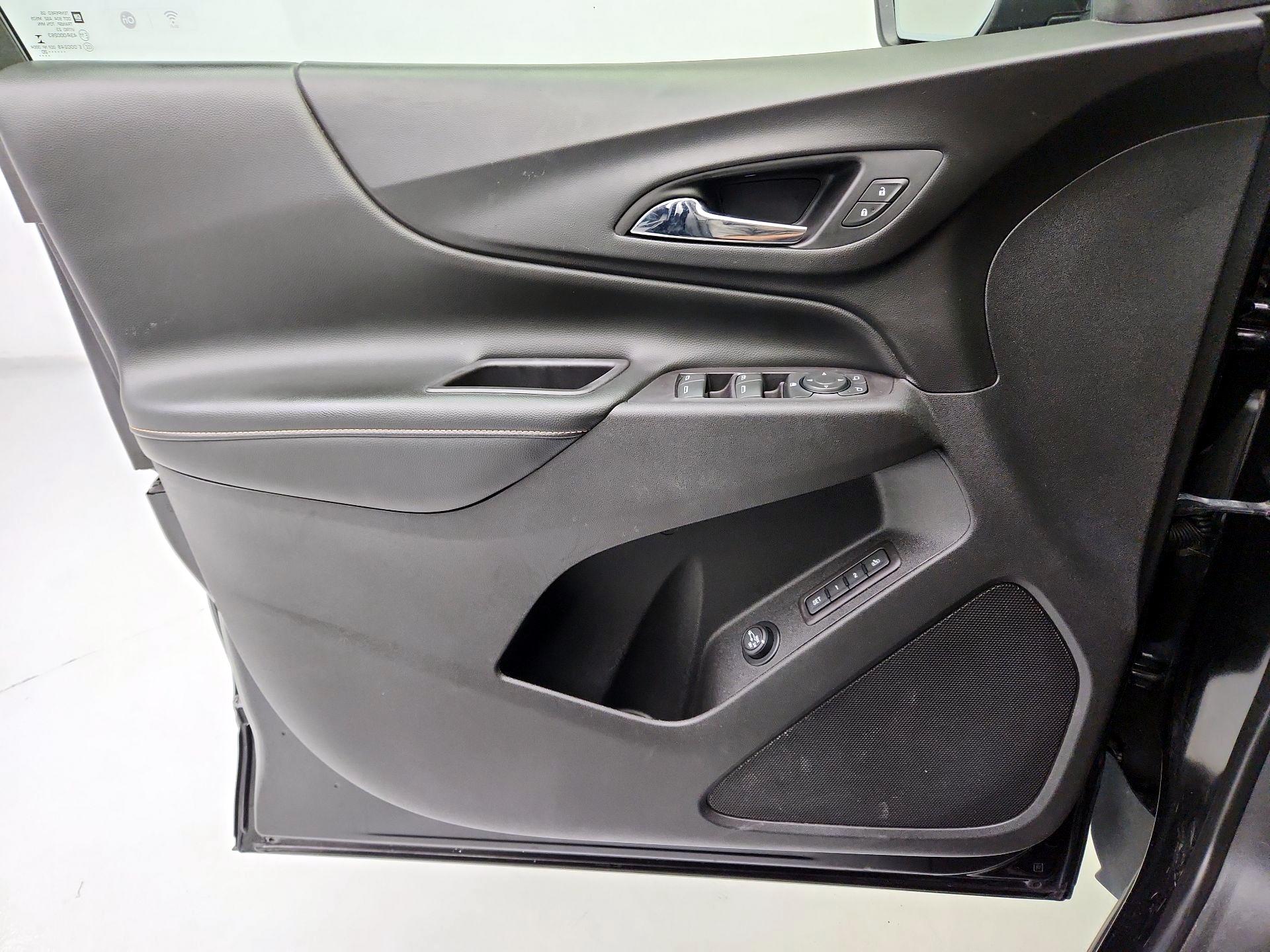 Thumbnail: 2020 Chevrolet Equinox - 12