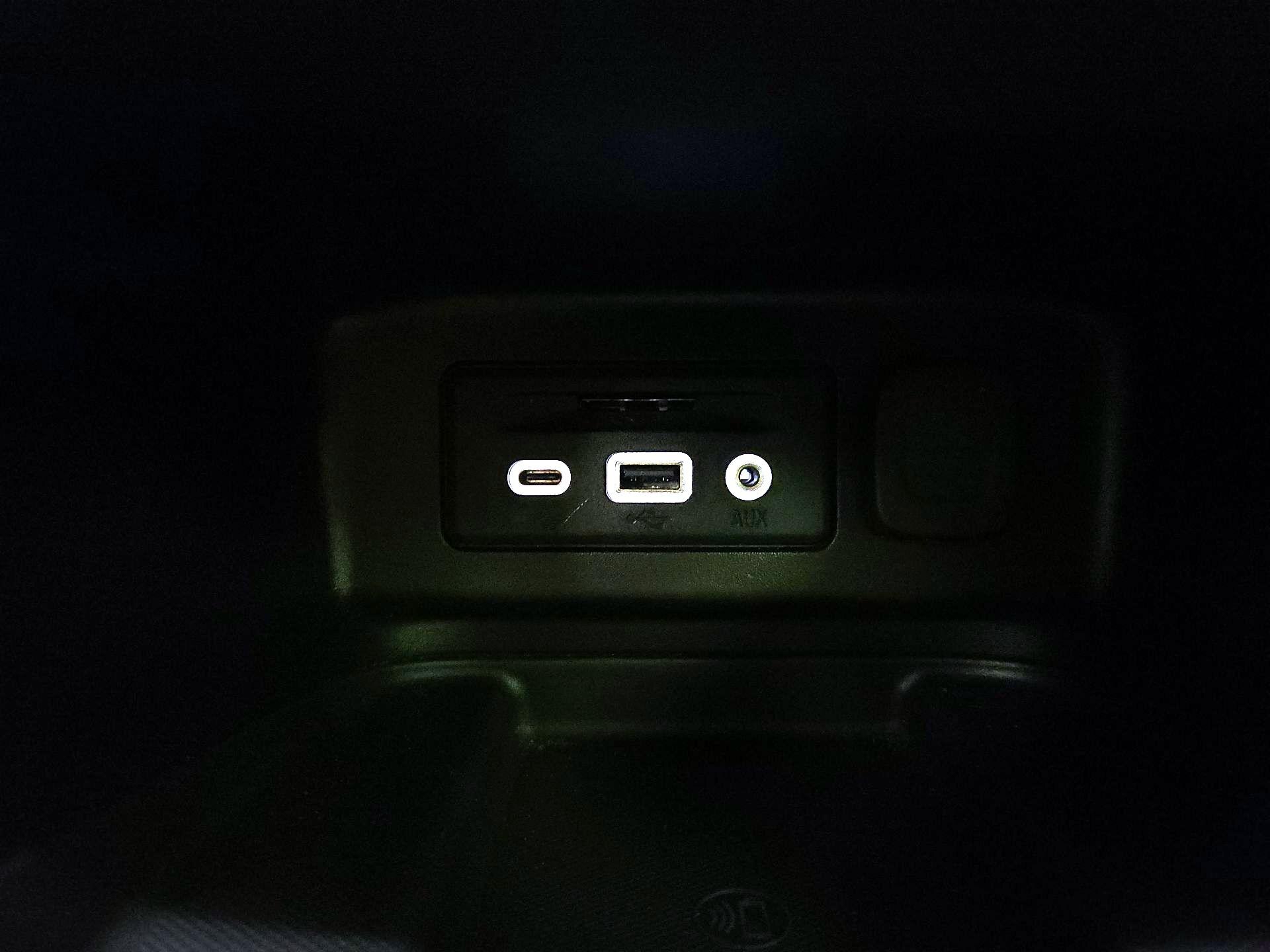 Thumbnail: 2020 Chevrolet Equinox - 18