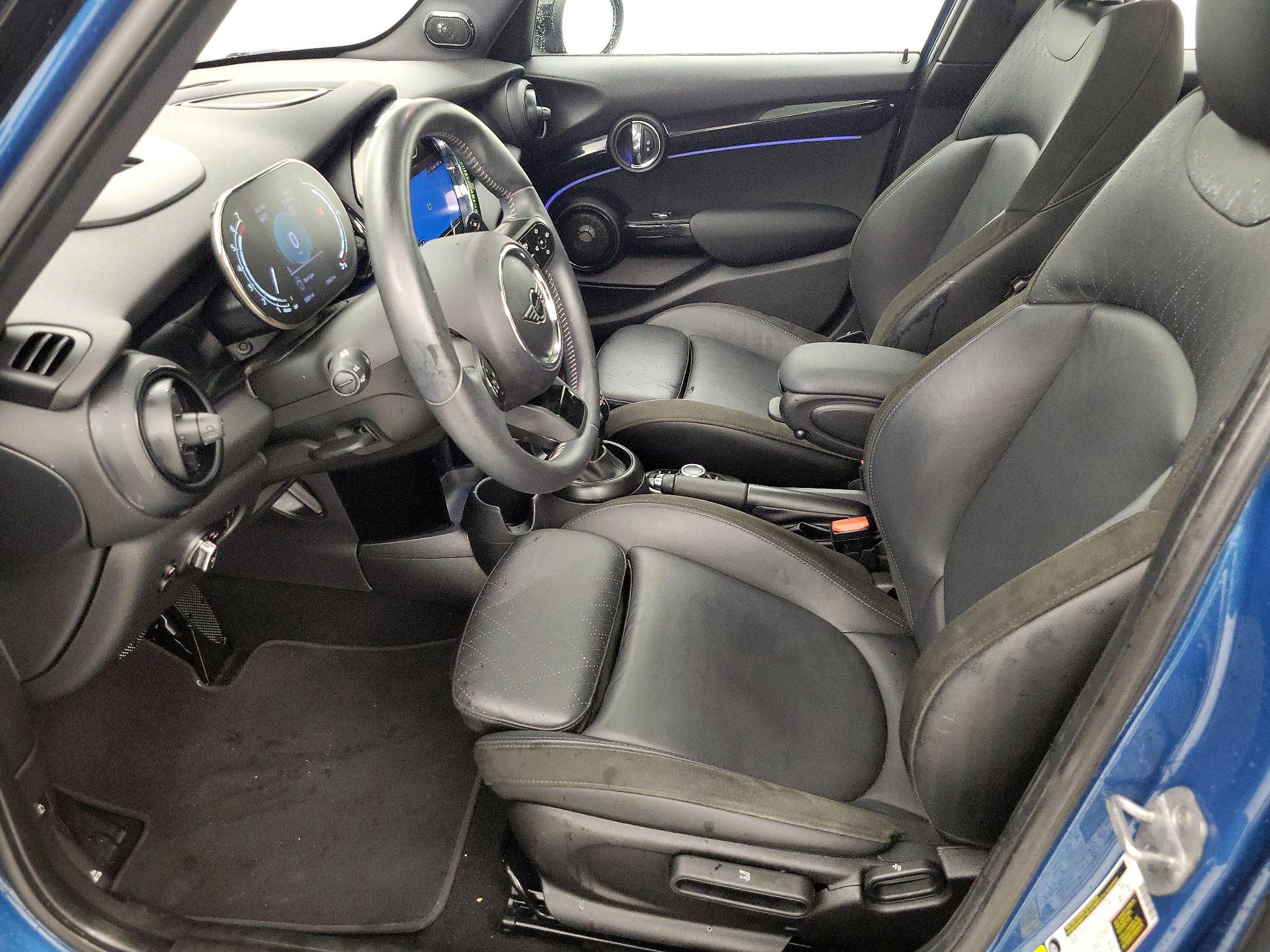 Thumbnail: 2022 MINI Cooper Hardtop - 11