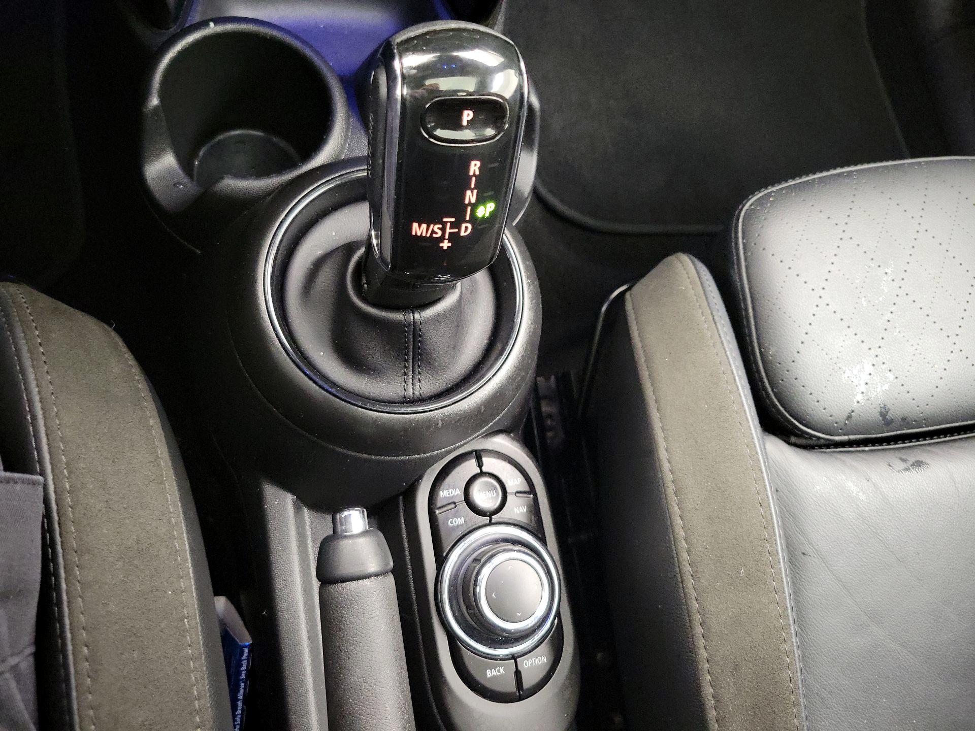 Thumbnail: 2022 MINI Cooper Hardtop - 18