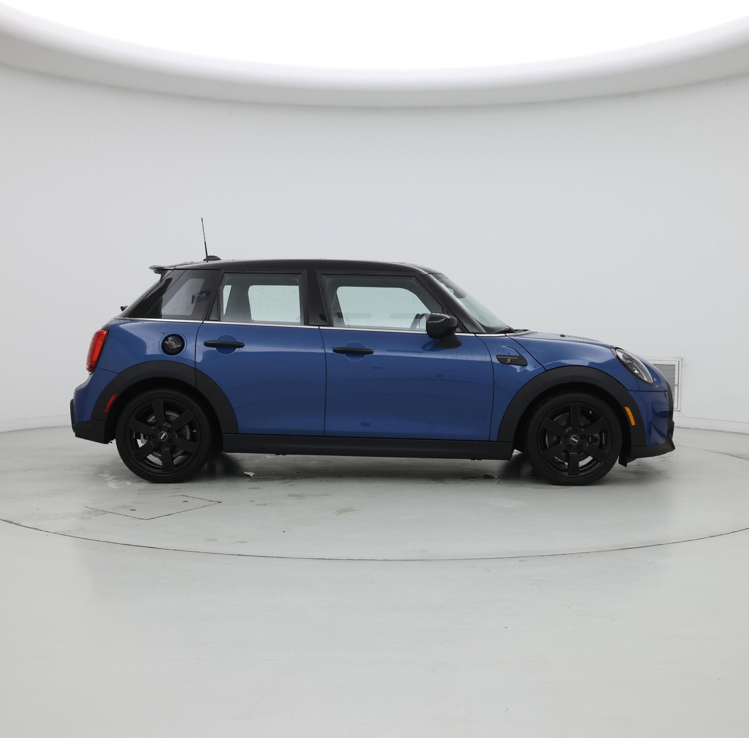 Thumbnail: 2022 MINI Cooper Hardtop - 7
