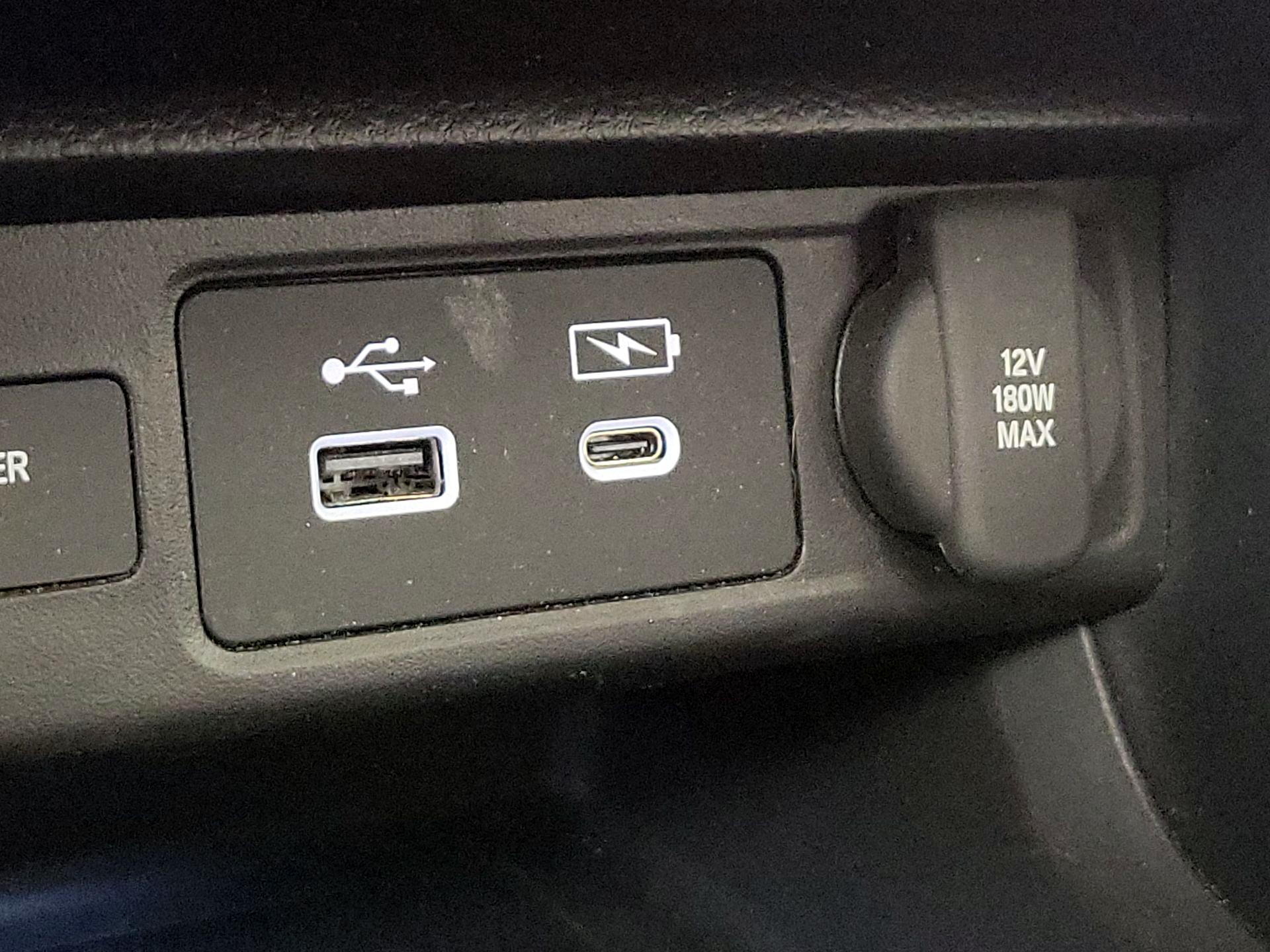 Thumbnail: 2023 Acura Integra - 18