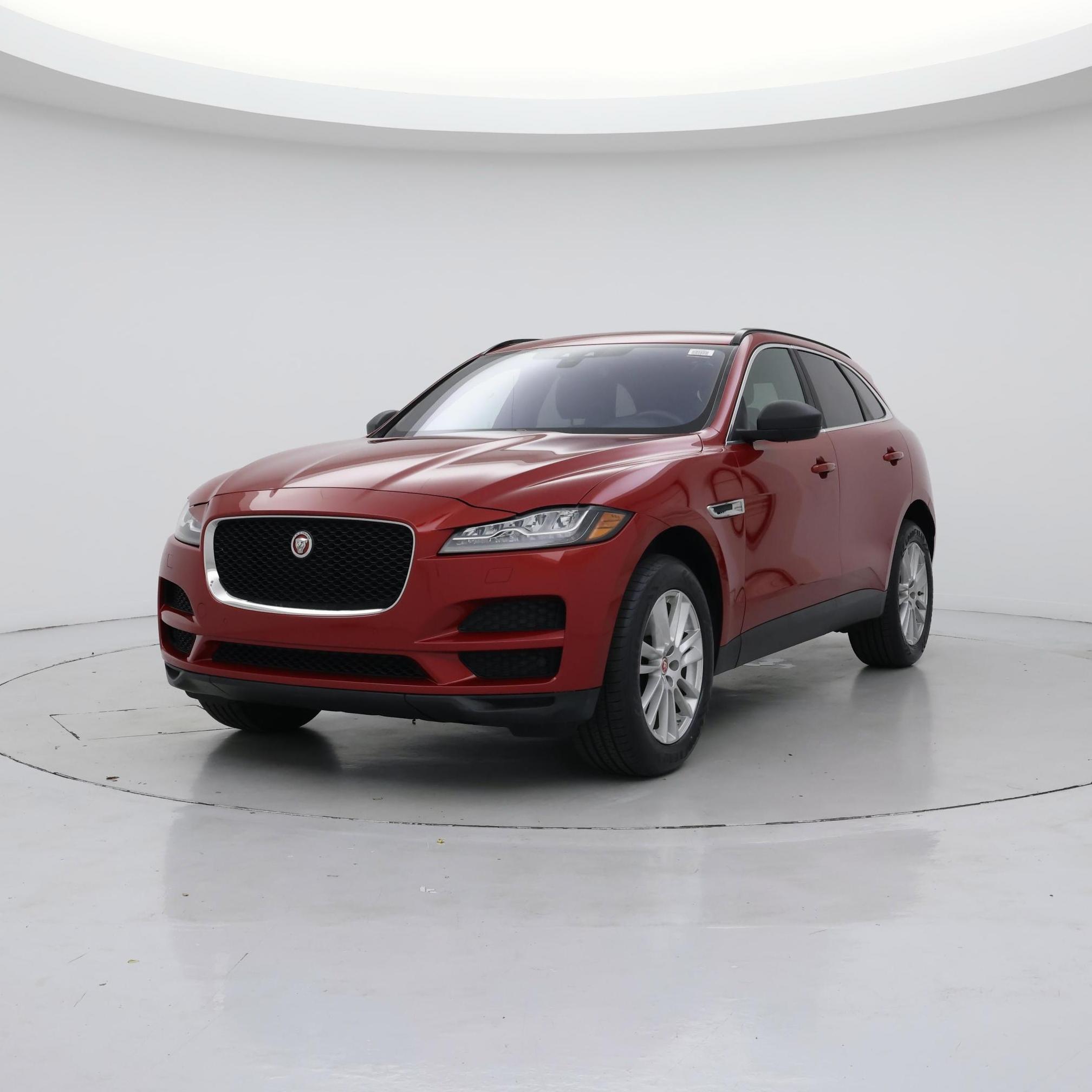 Thumbnail: 2017 Jaguar F-Pace - 4