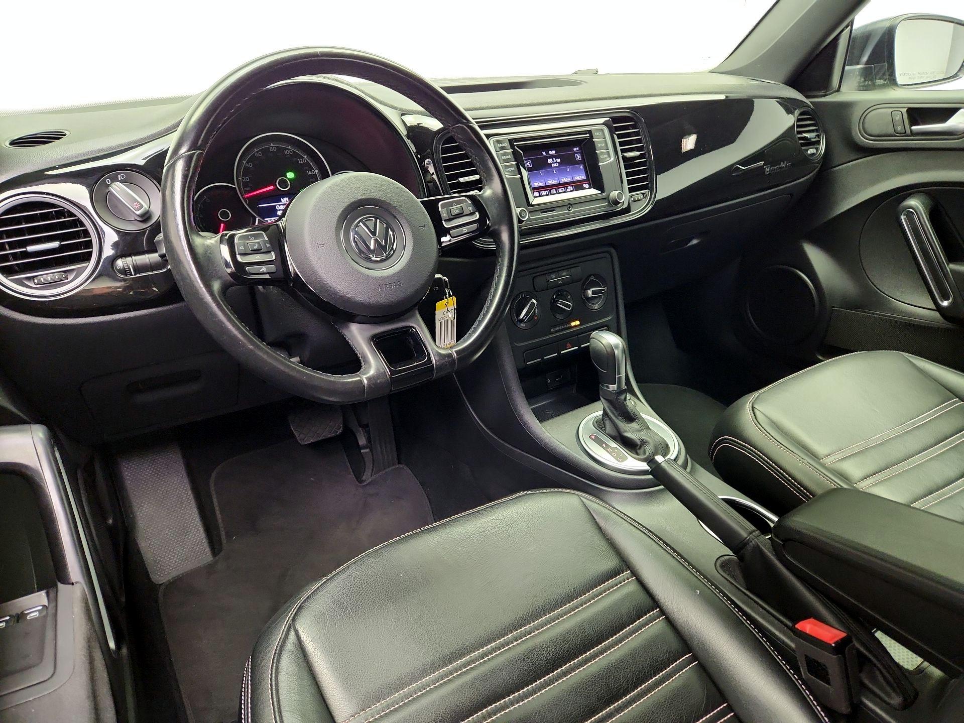 Thumbnail: 2018 Volkswagen Beetle - 9