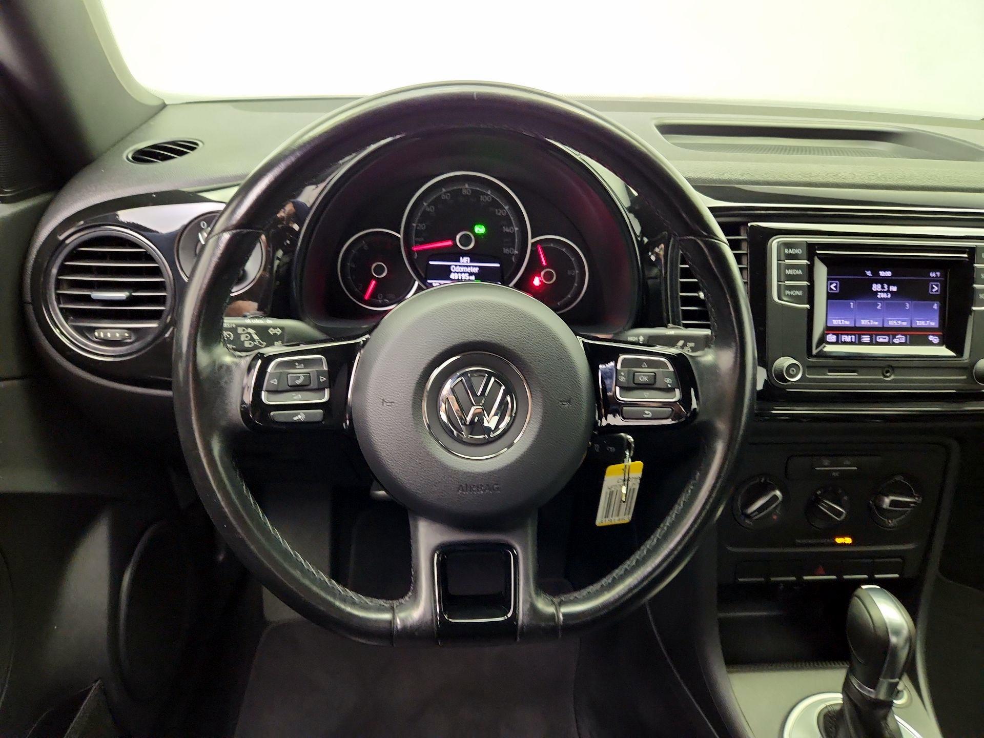 Thumbnail: 2018 Volkswagen Beetle - 10