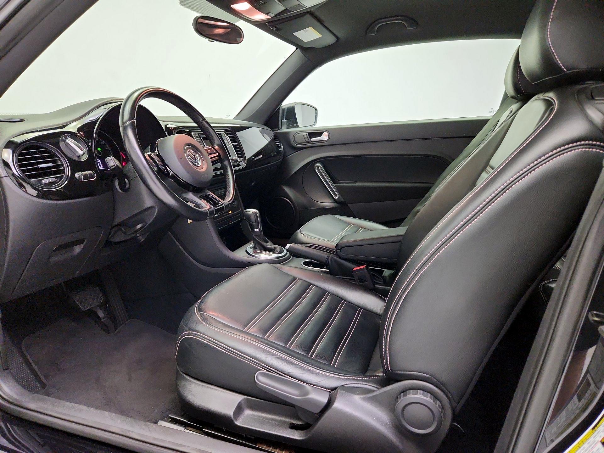 Thumbnail: 2018 Volkswagen Beetle - 11