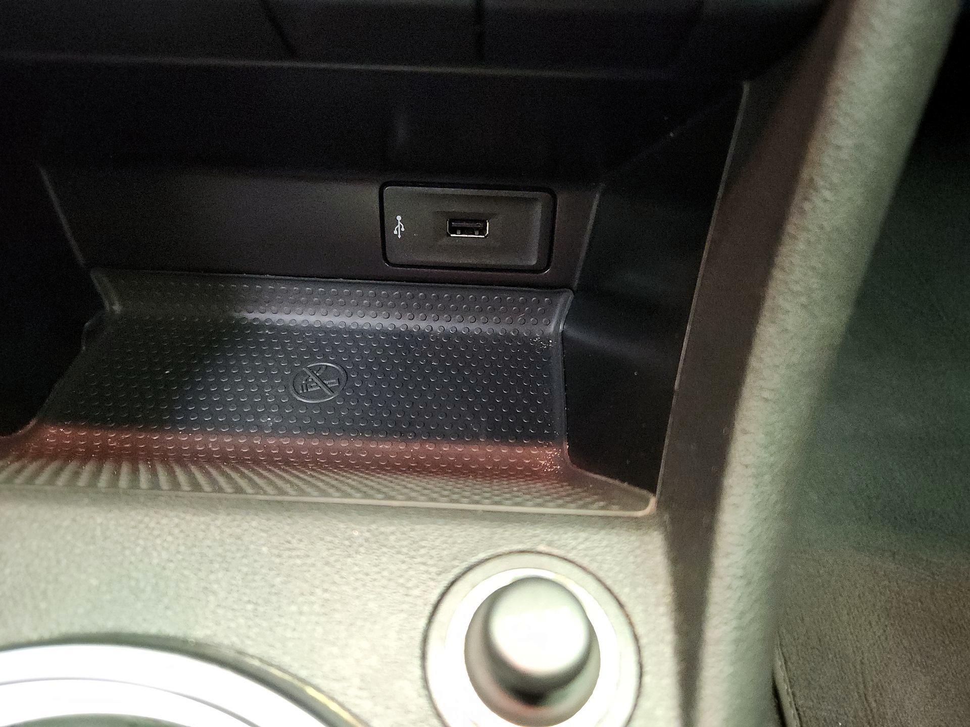 Thumbnail: 2018 Volkswagen Beetle - 18