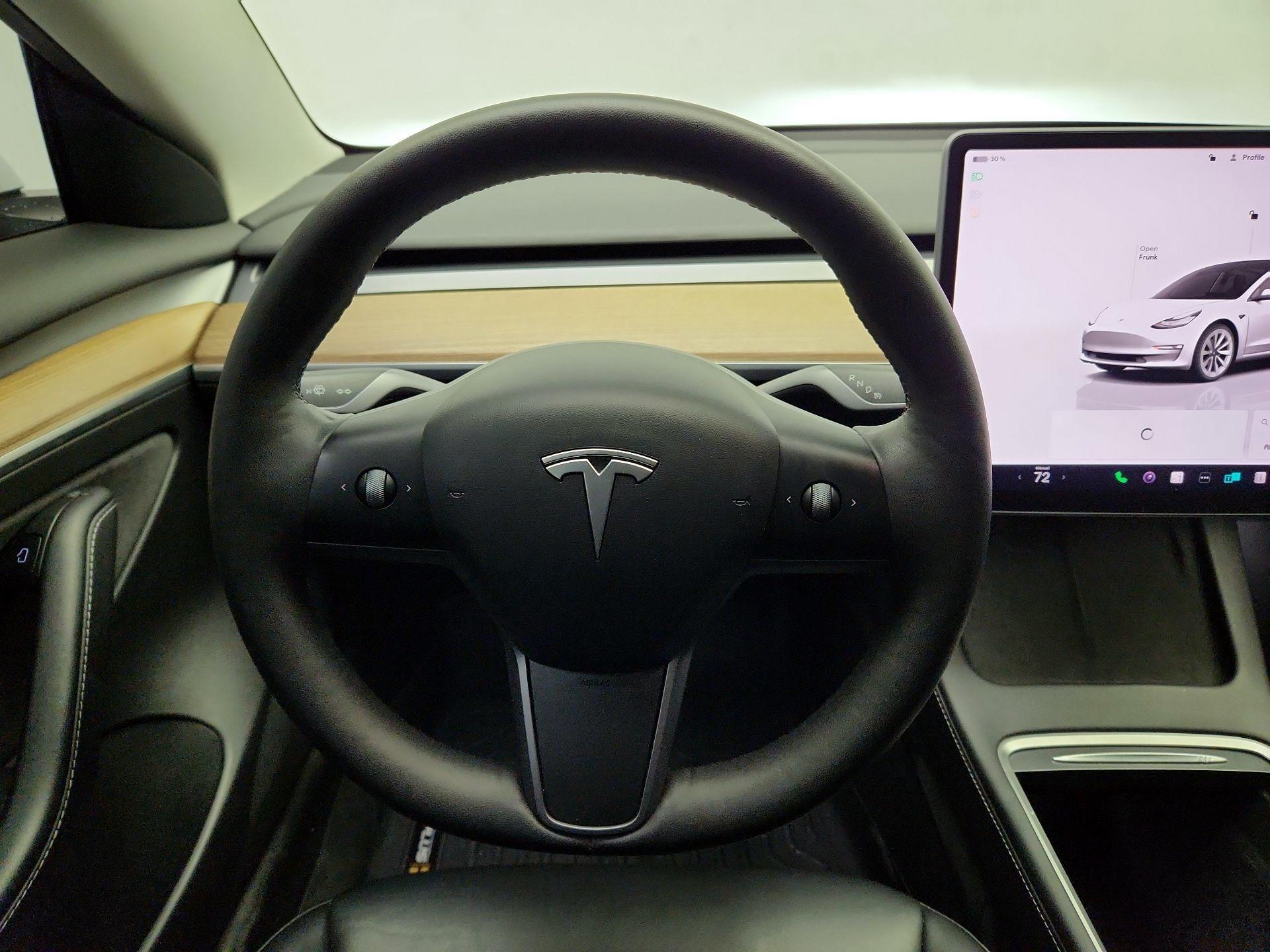 Thumbnail: 2022 Tesla Model 3 - 10