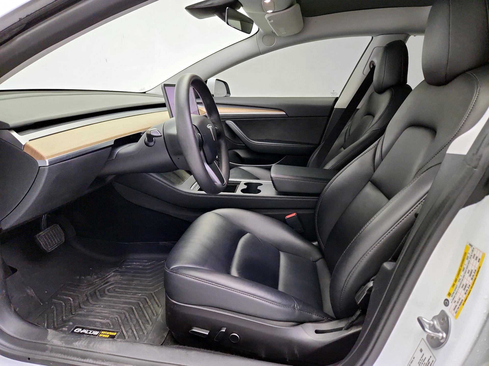 Thumbnail: 2022 Tesla Model 3 - 11