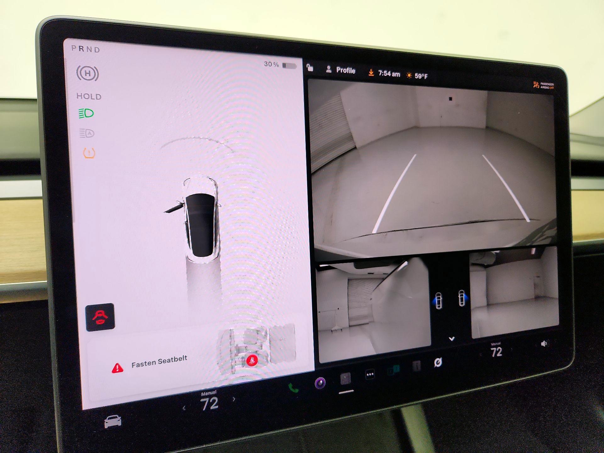 Thumbnail: 2022 Tesla Model 3 - 15