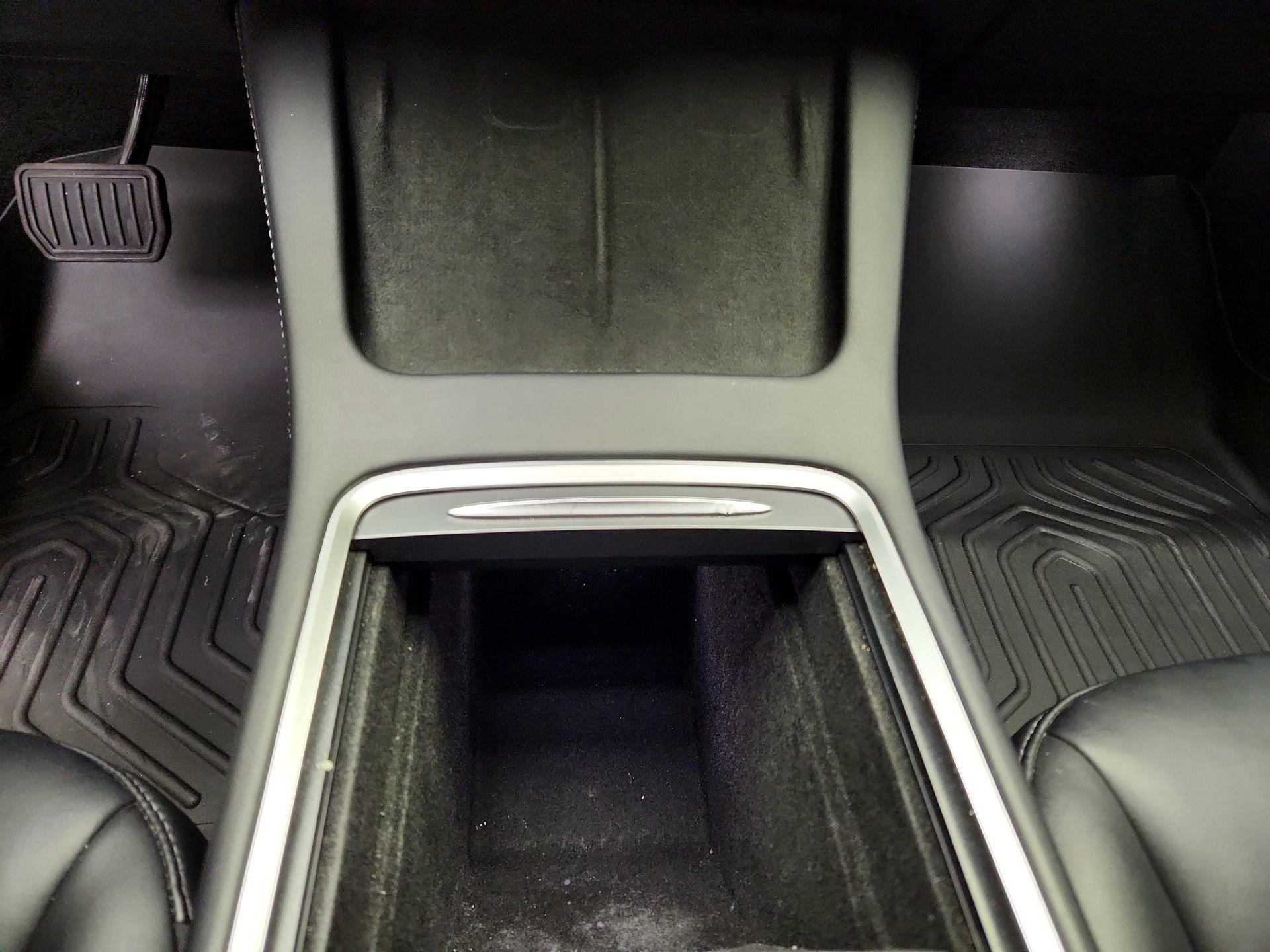 Thumbnail: 2022 Tesla Model 3 - 19