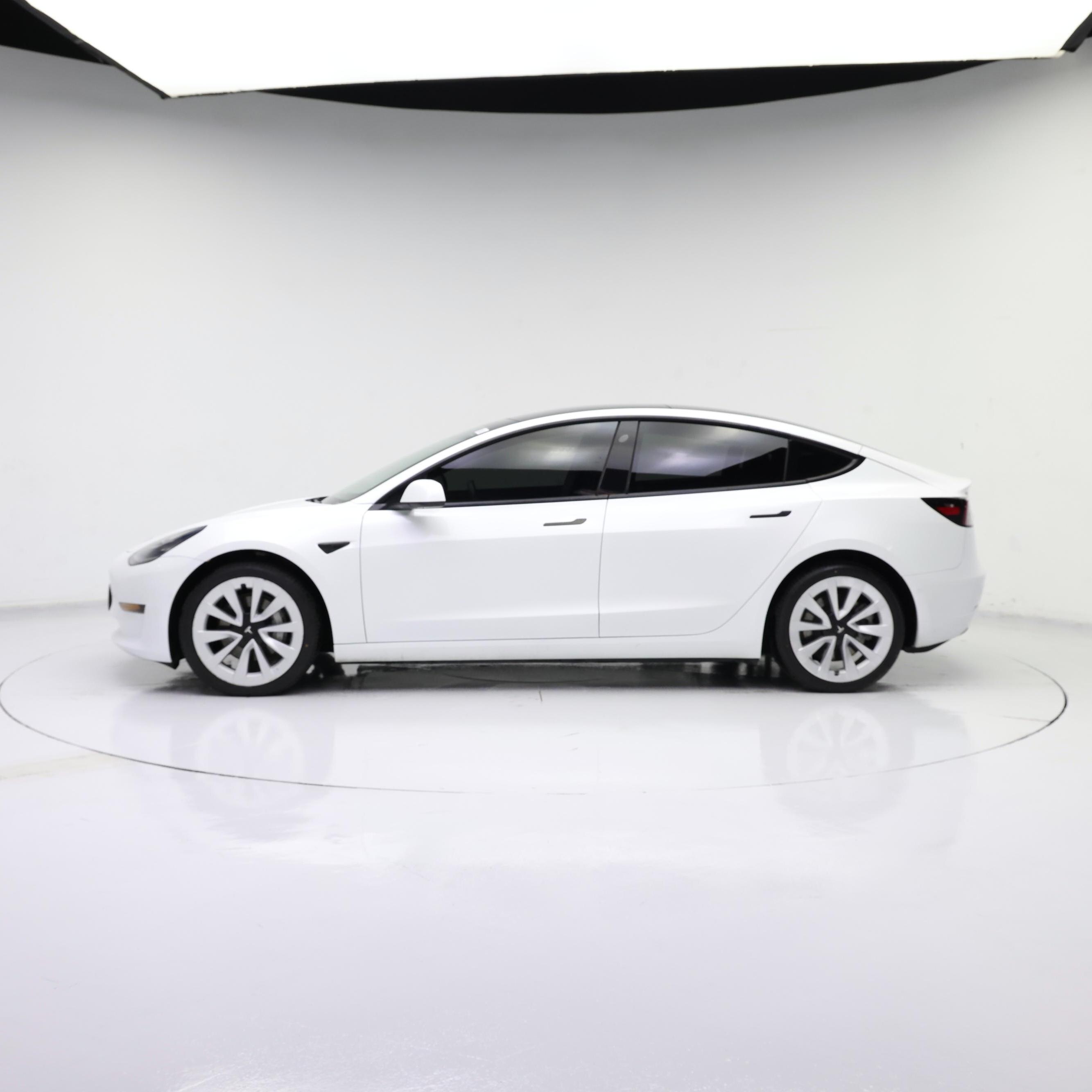 Thumbnail: 2022 Tesla Model 3 - 3