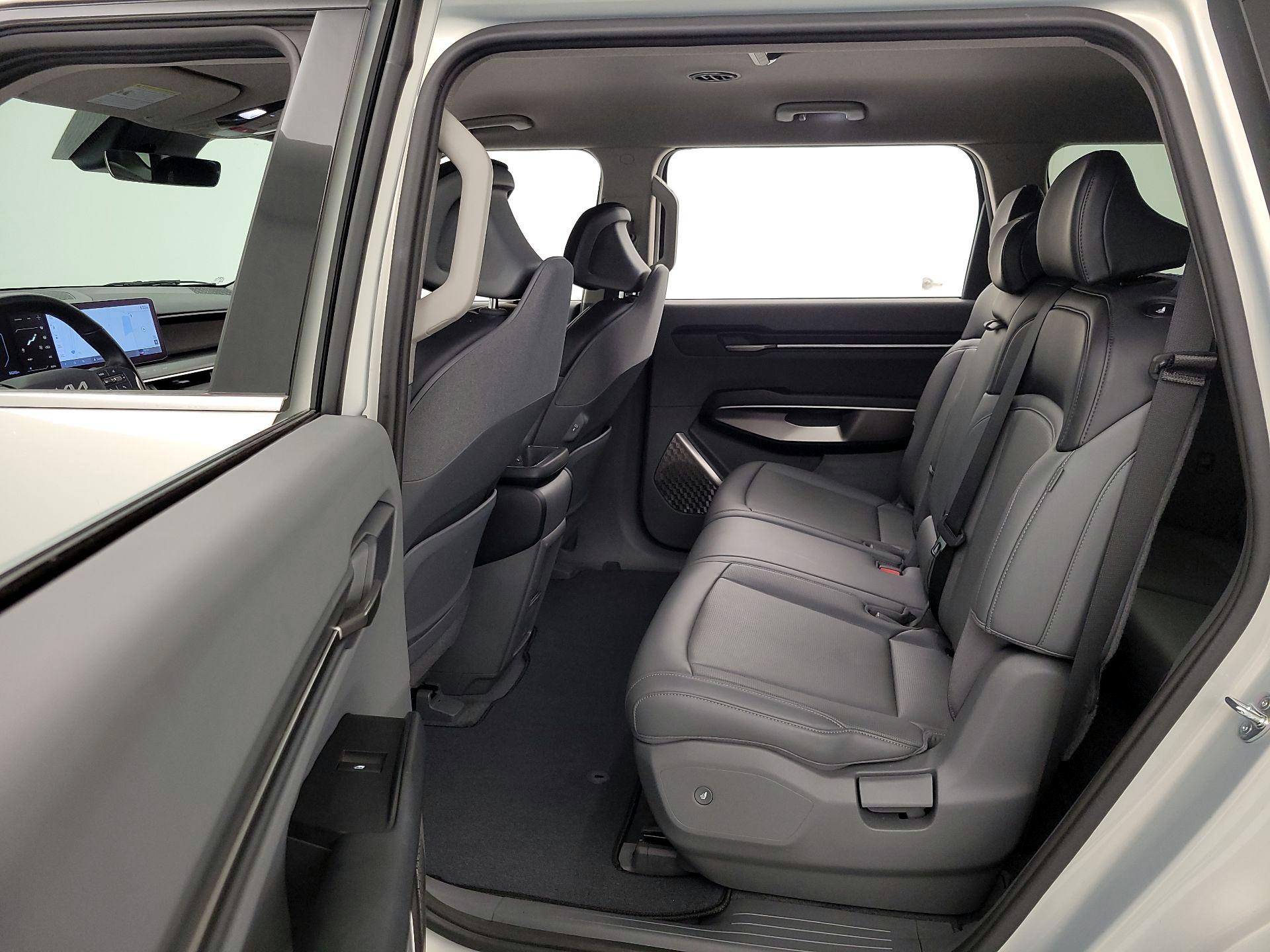 Thumbnail: 2024 Kia EV9 - 20