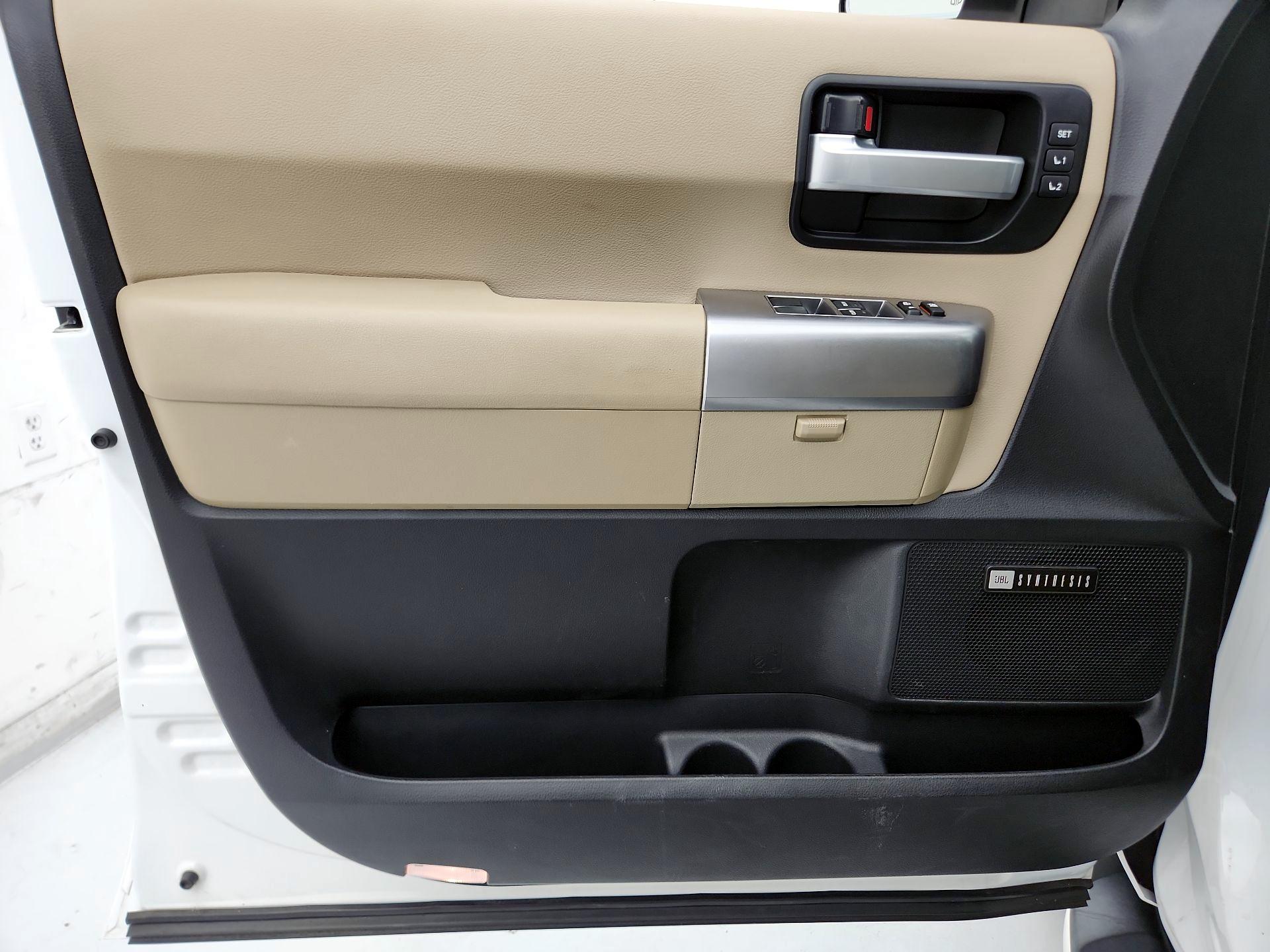 Thumbnail: 2020 Toyota Sequoia - 12