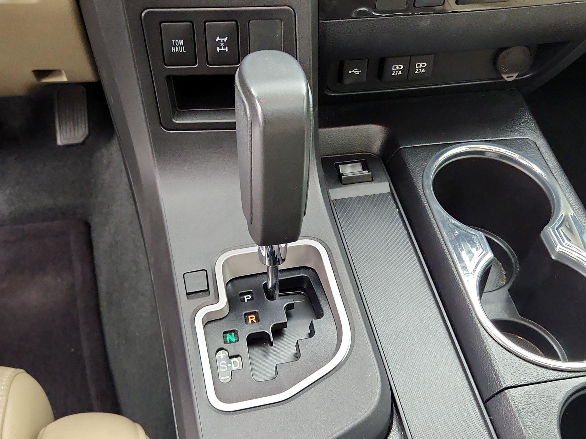 Thumbnail: 2020 Toyota Sequoia - 18