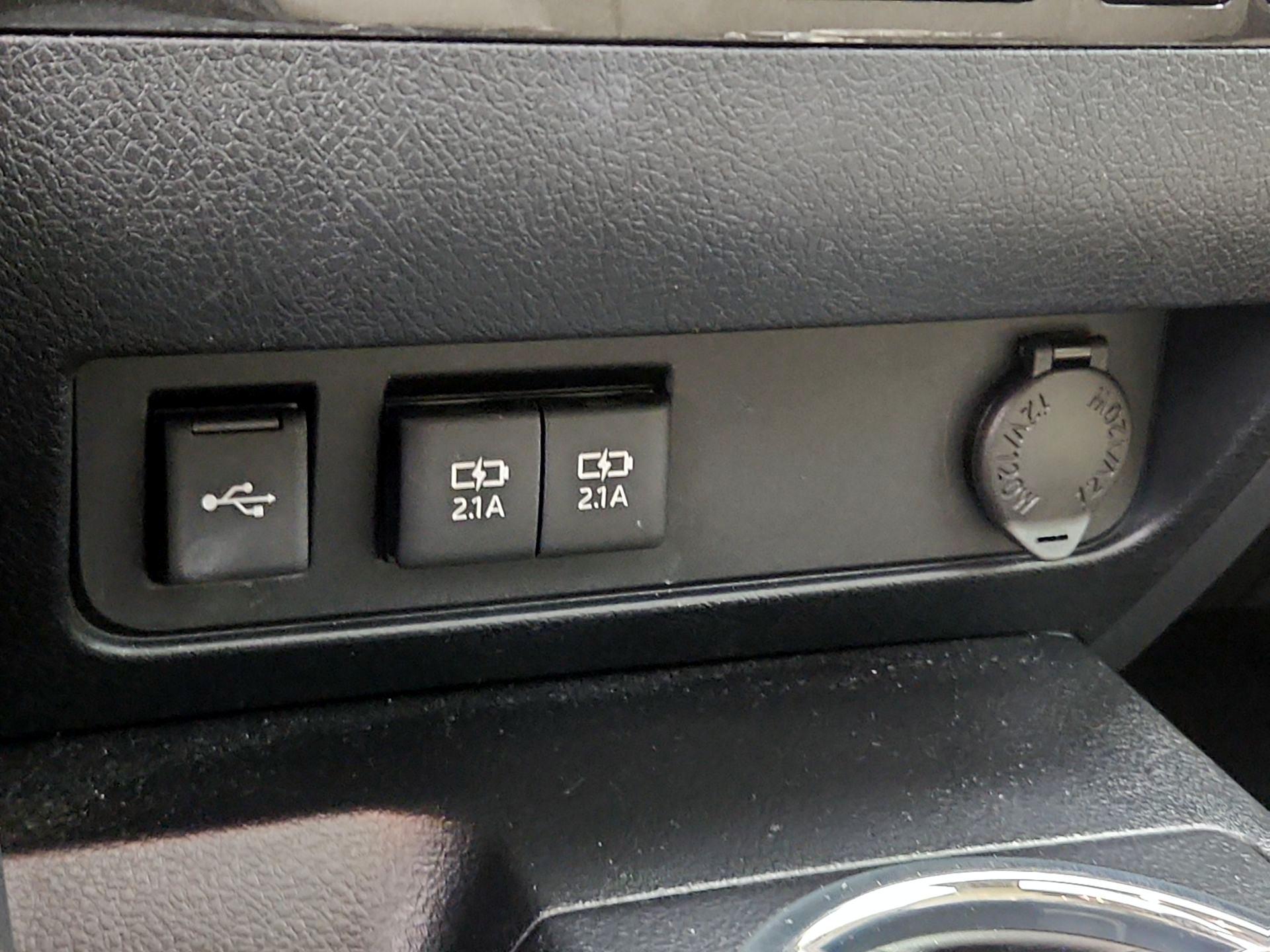 Thumbnail: 2020 Toyota Sequoia - 19