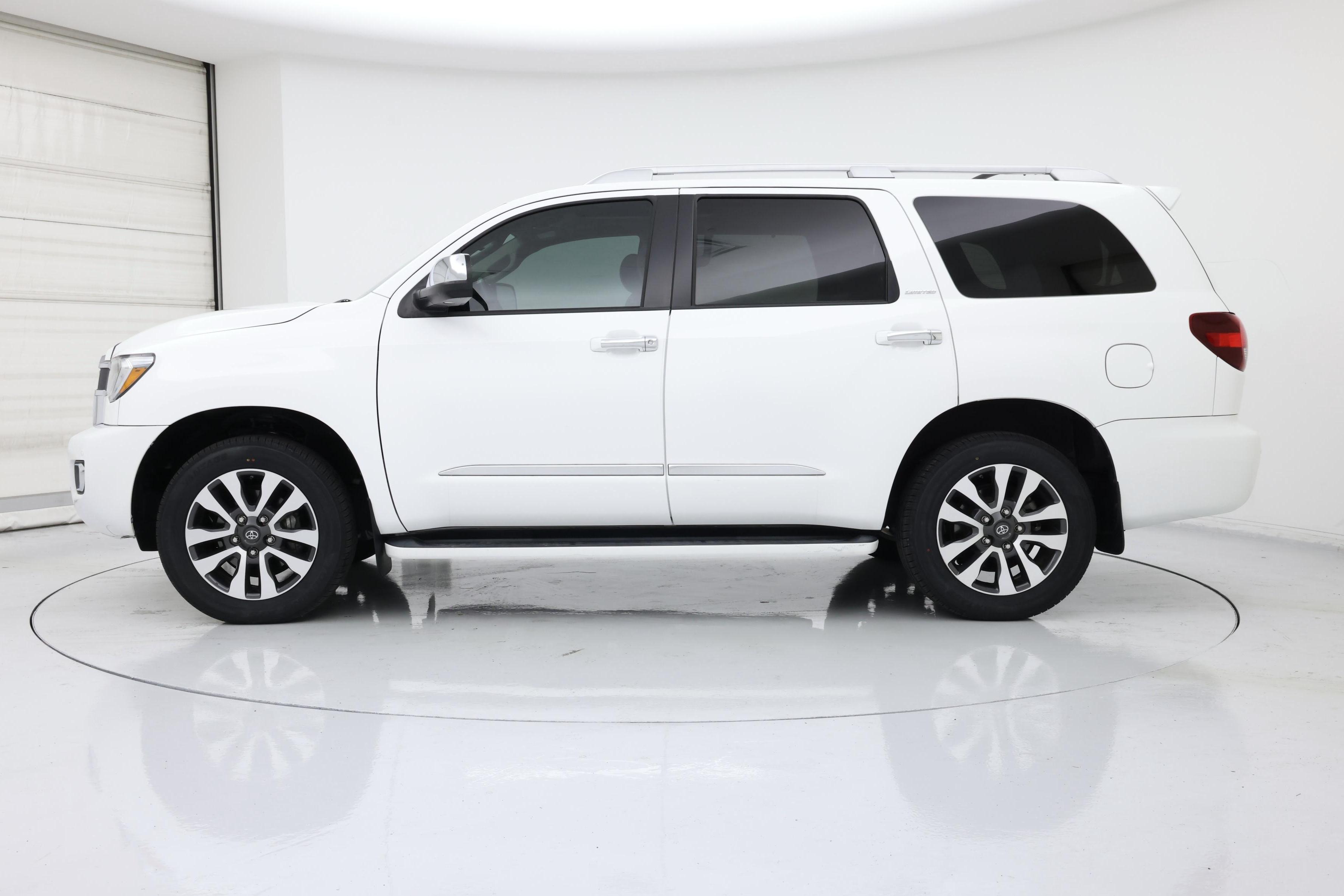 Thumbnail: 2020 Toyota Sequoia - 3