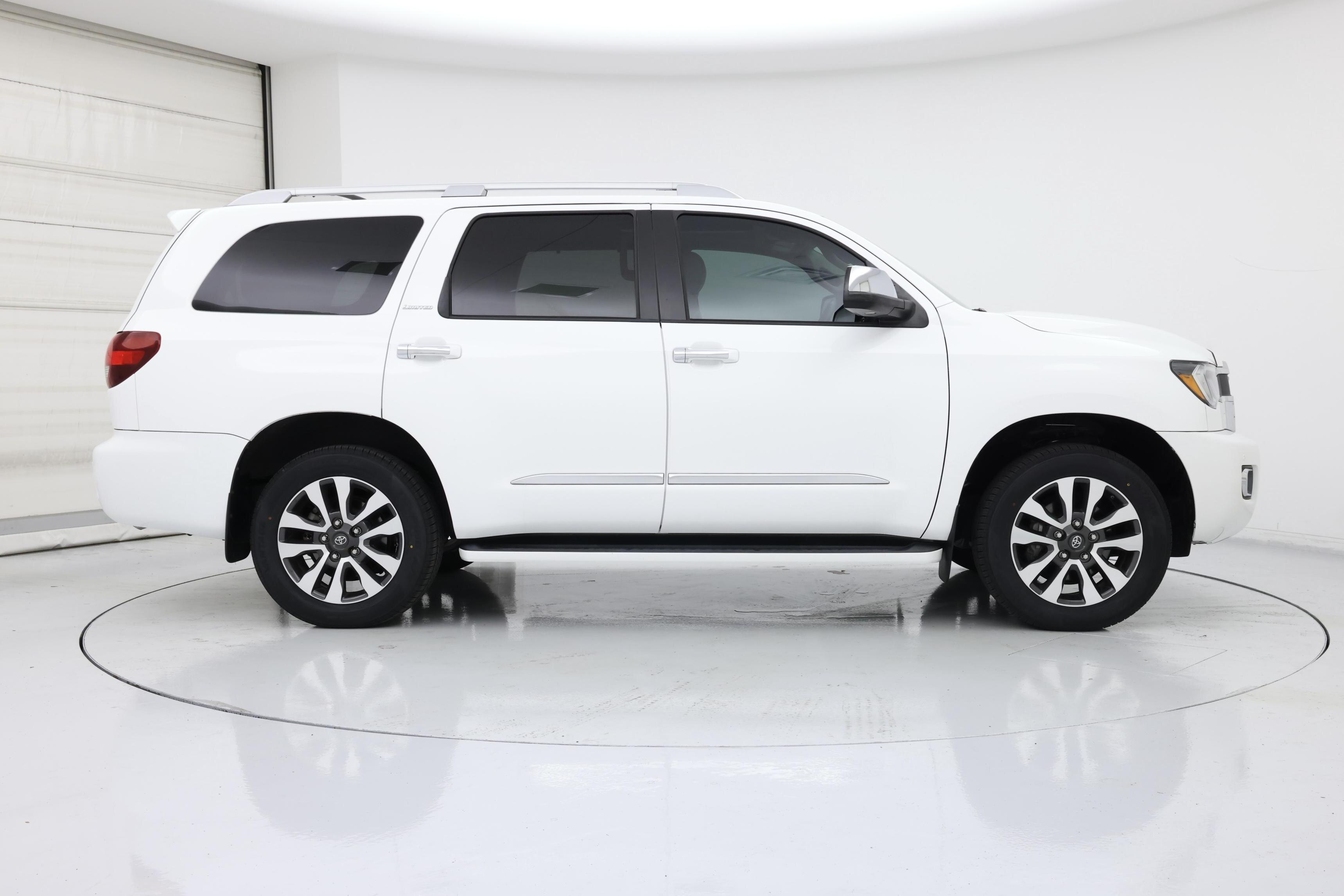 Thumbnail: 2020 Toyota Sequoia - 7