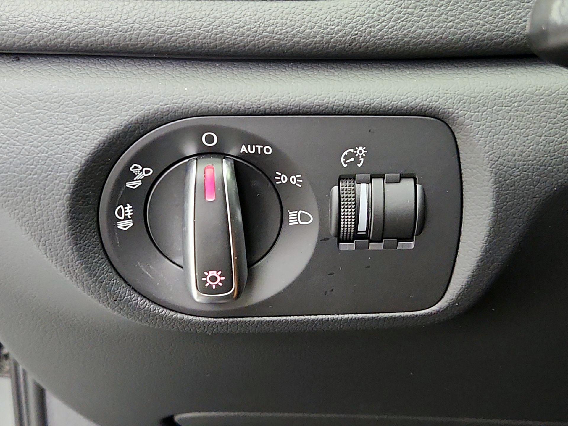 Thumbnail: 2018 Audi Q3 - 13