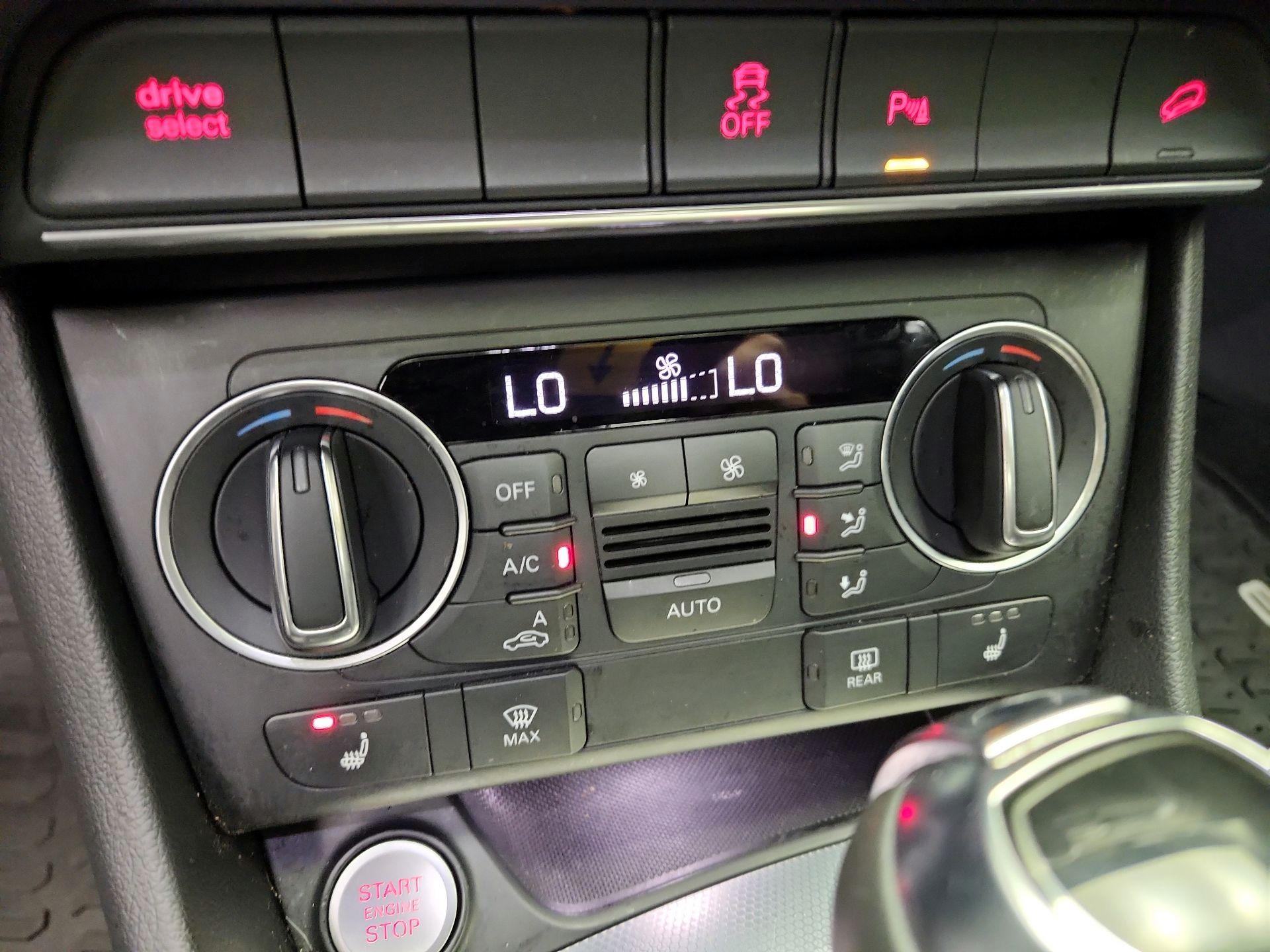 Thumbnail: 2018 Audi Q3 - 16