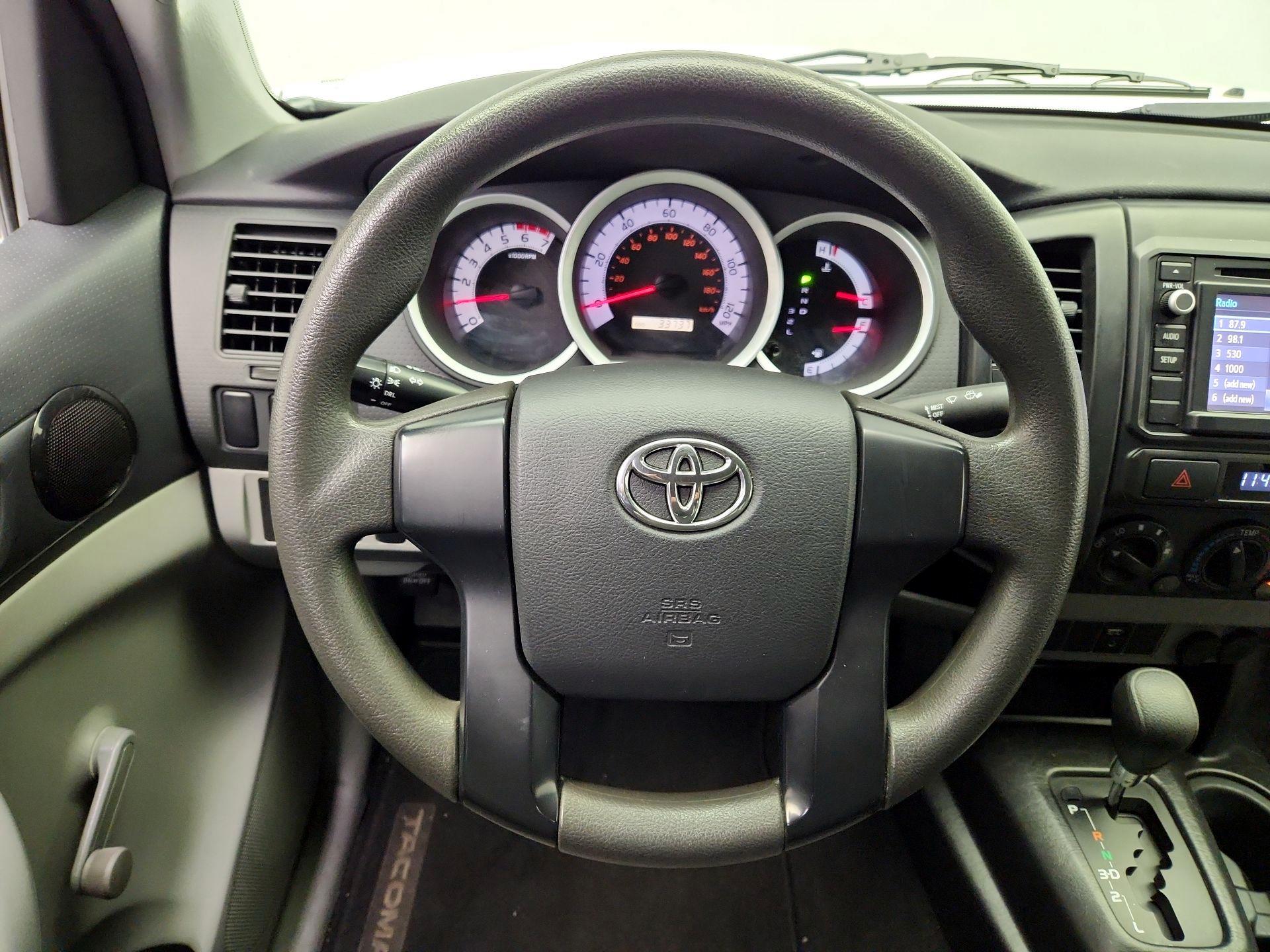 Thumbnail: 2014 Toyota Tacoma - 10