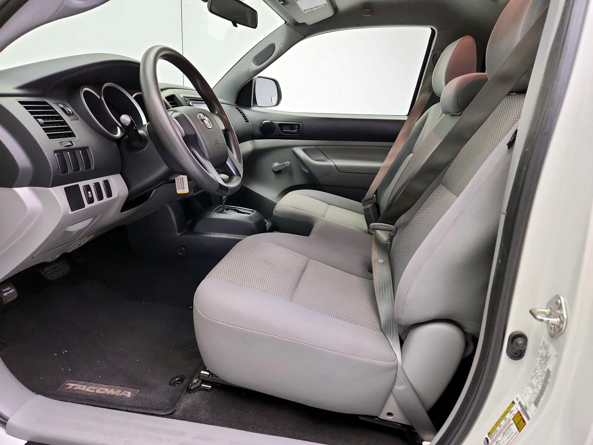 Thumbnail: 2014 Toyota Tacoma - 11