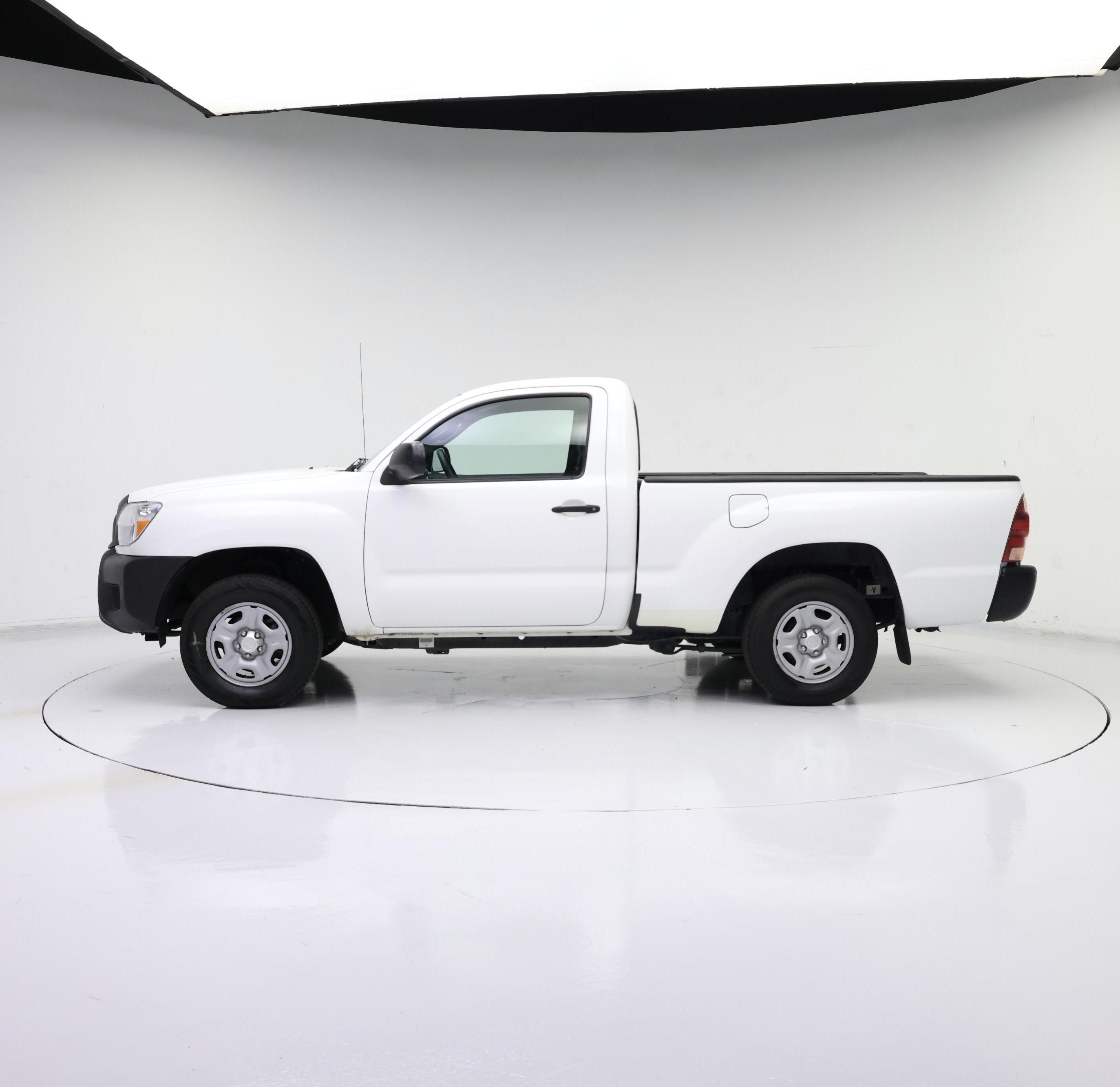 Thumbnail: 2014 Toyota Tacoma - 3