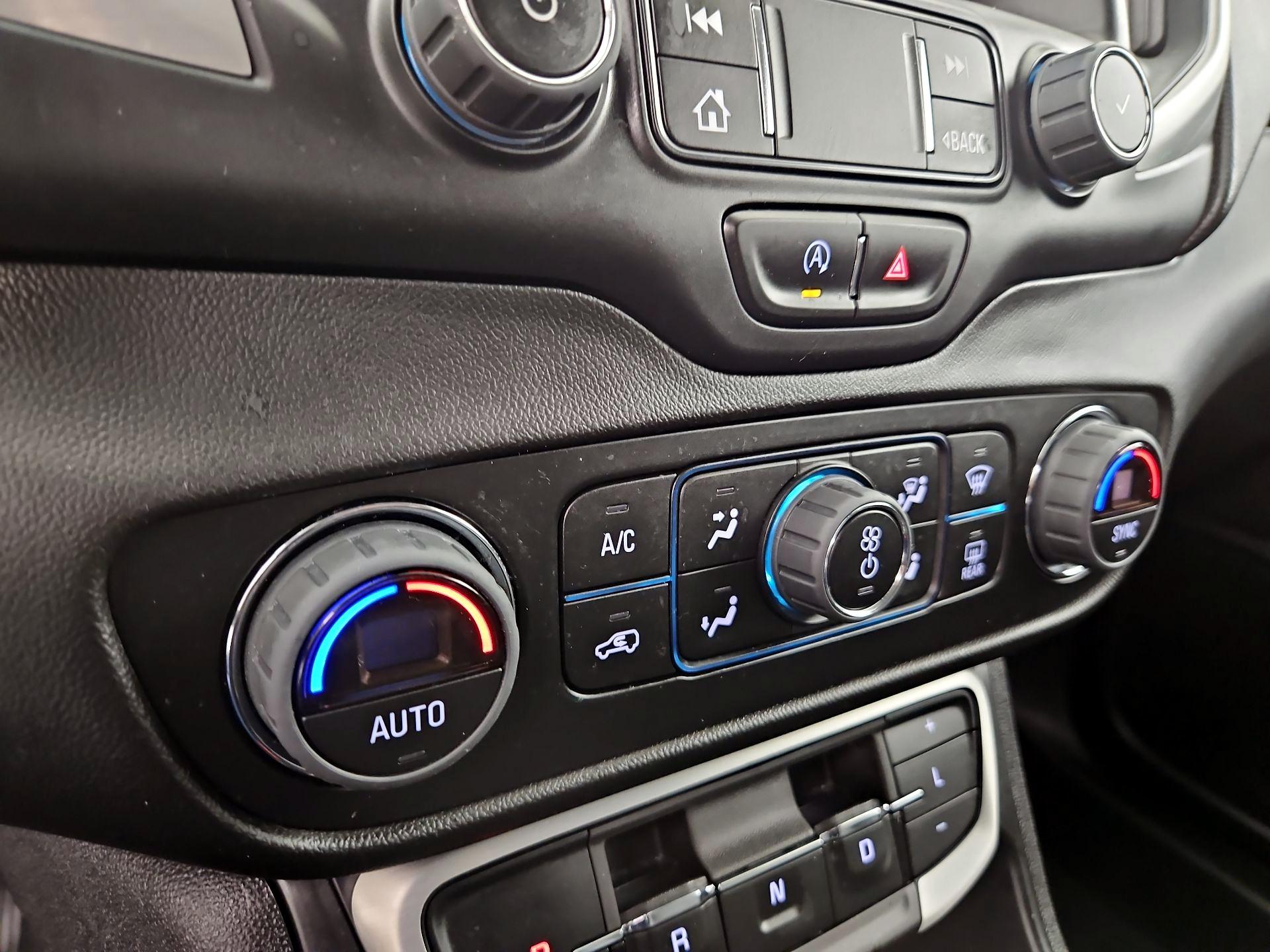 Thumbnail: 2023 GMC Terrain - 16