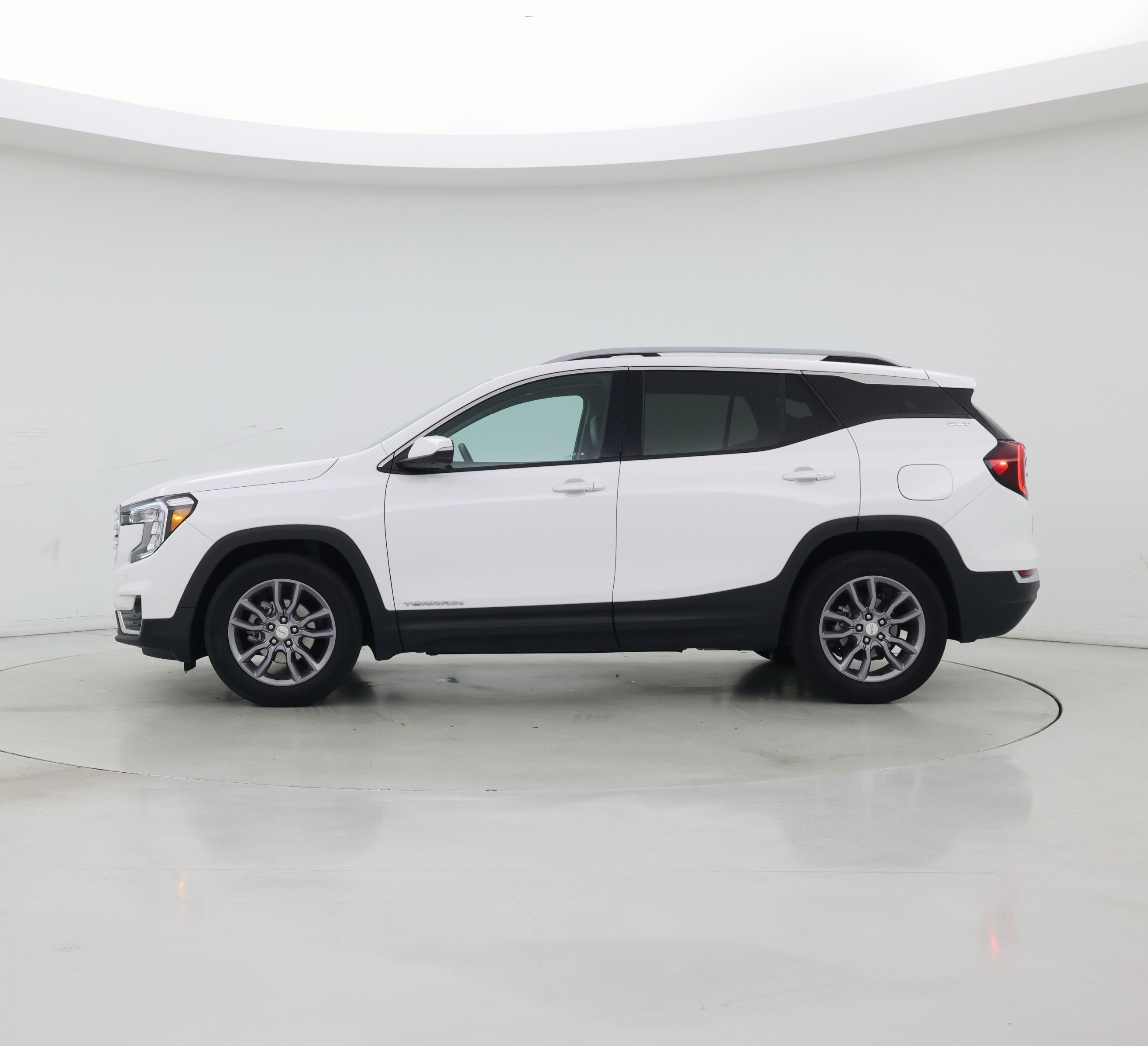 Thumbnail: 2023 GMC Terrain - 3