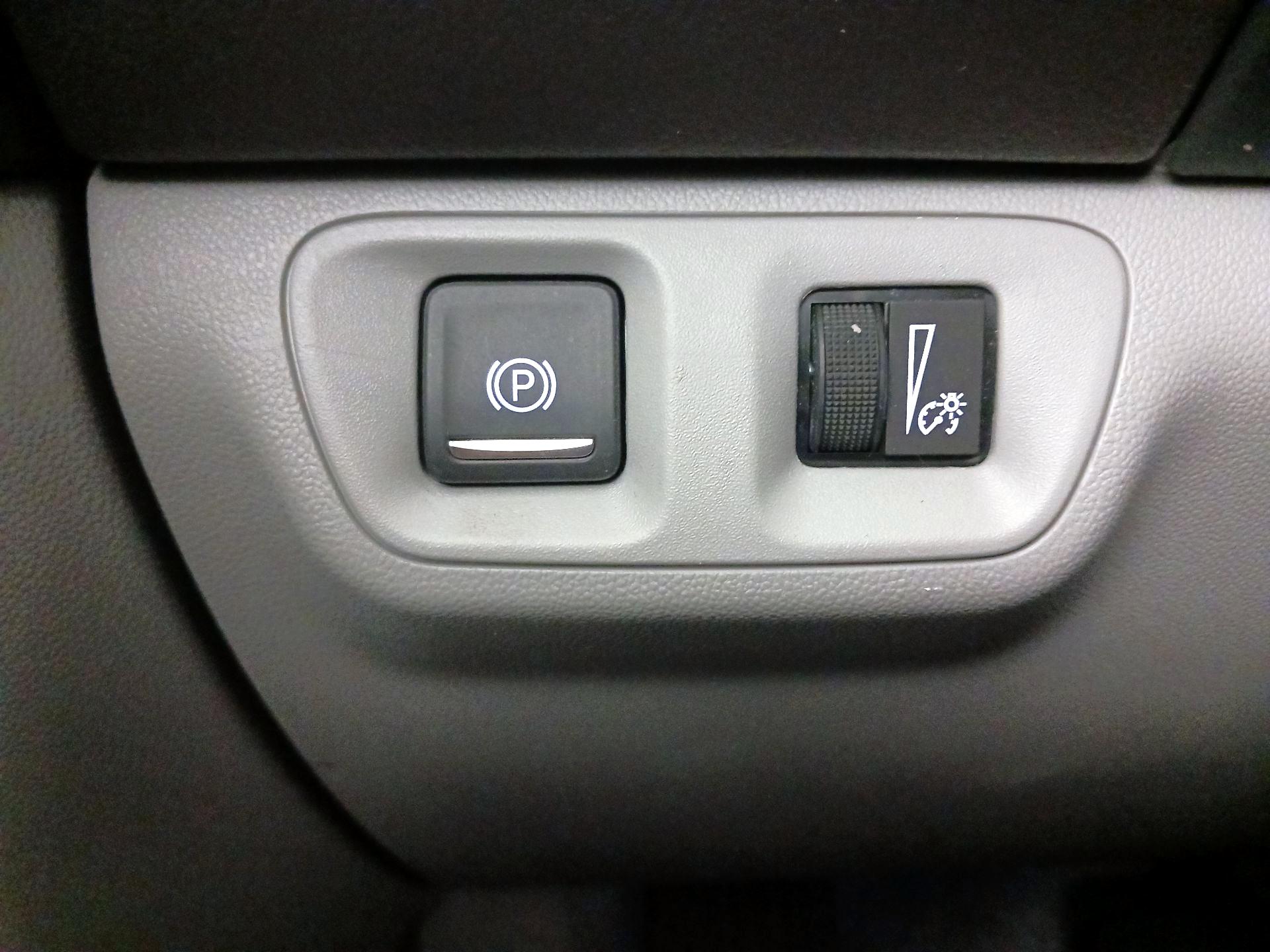 Thumbnail: 2023 GMC Acadia - 13