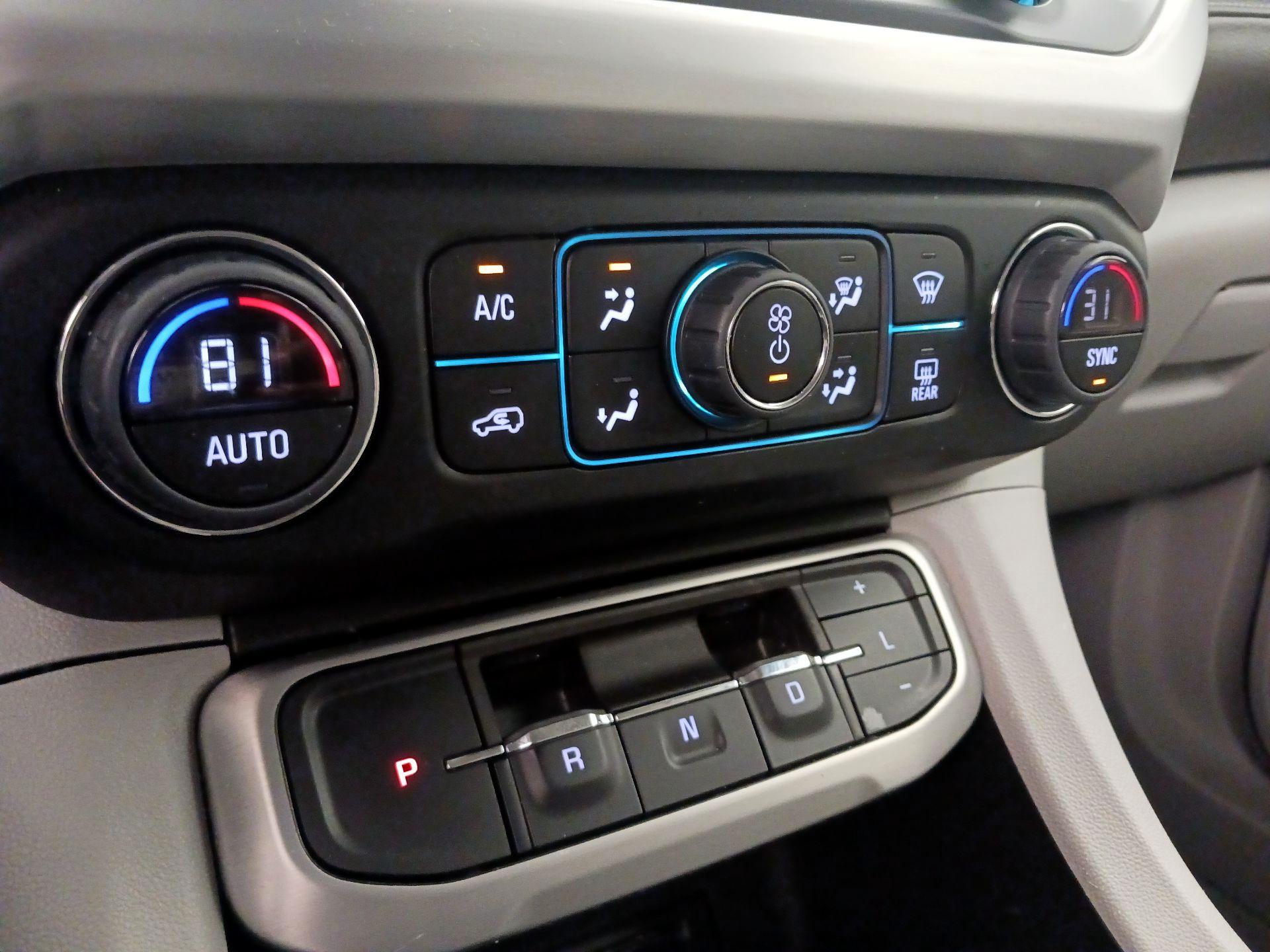 Thumbnail: 2023 GMC Acadia - 16