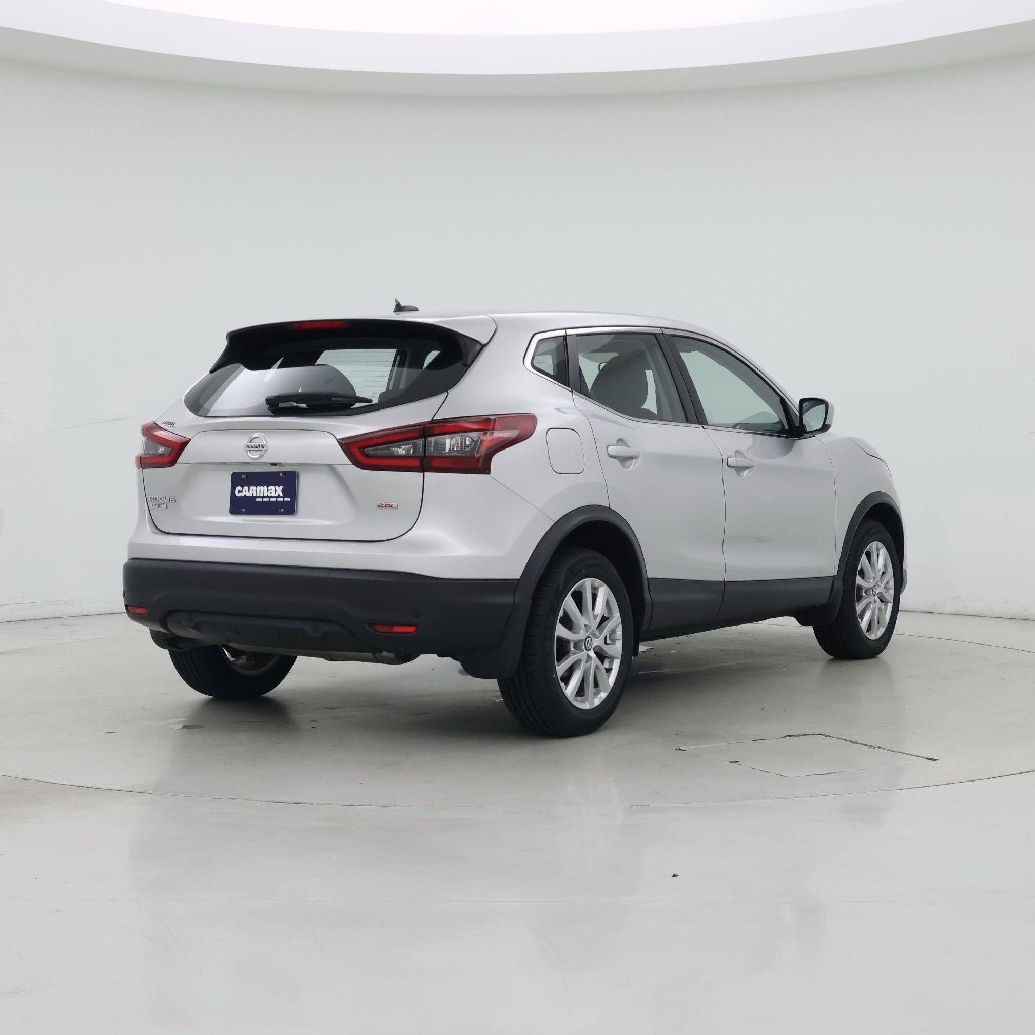 Thumbnail: 2021 Nissan Rogue Sport - 8