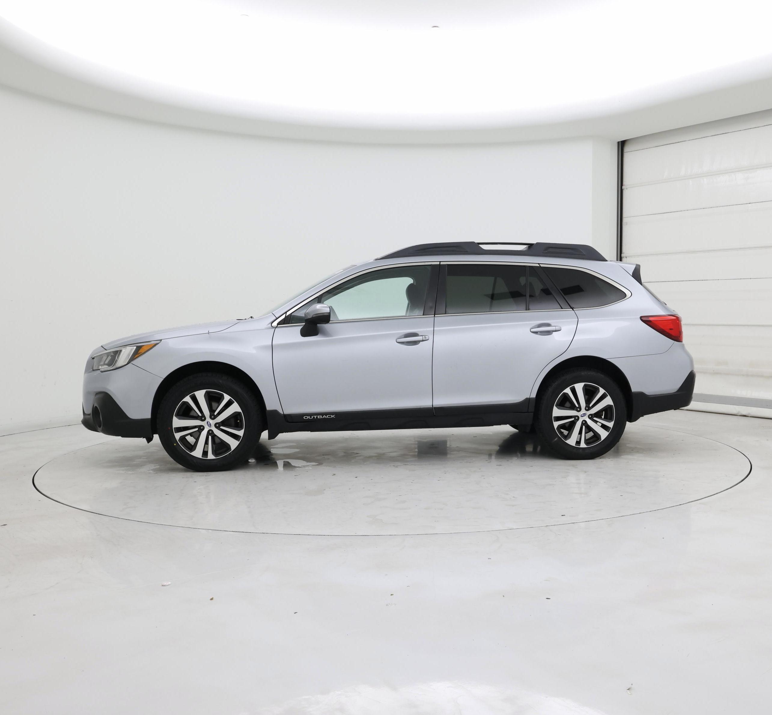 Thumbnail: 2019 Subaru Outback - 3